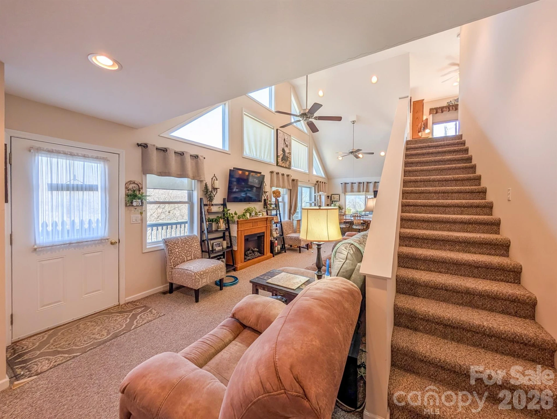 305 Majestic Mountain Drive - Photo 9