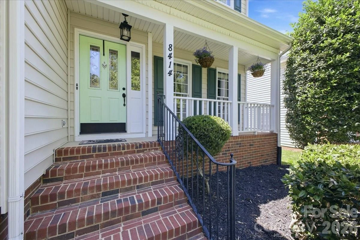 8414 Headford Road - Photo 2