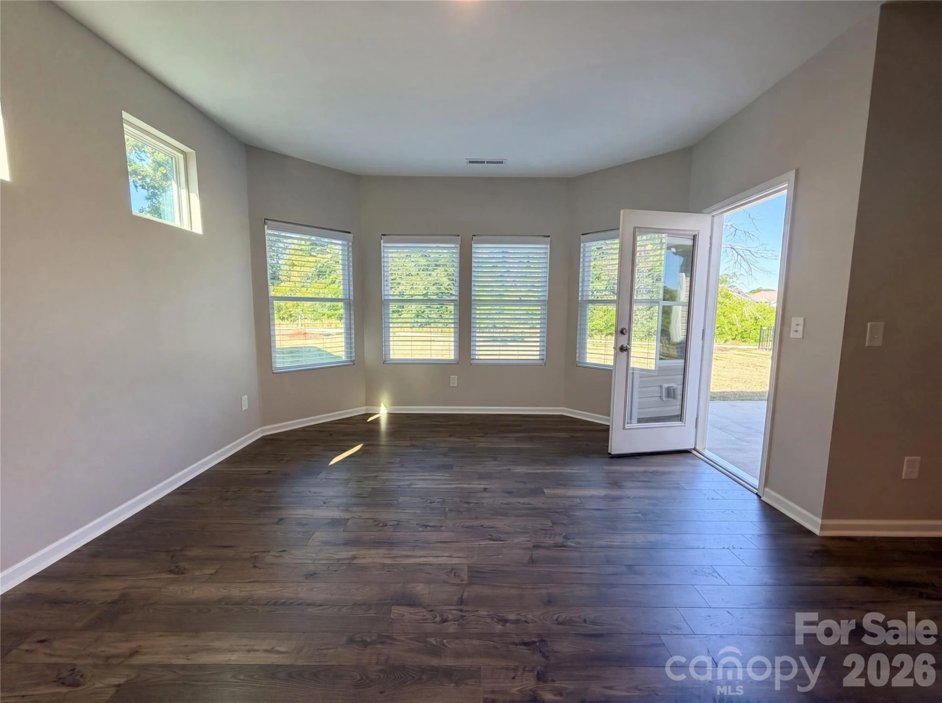 440 Shallowford Drive - Photo 7