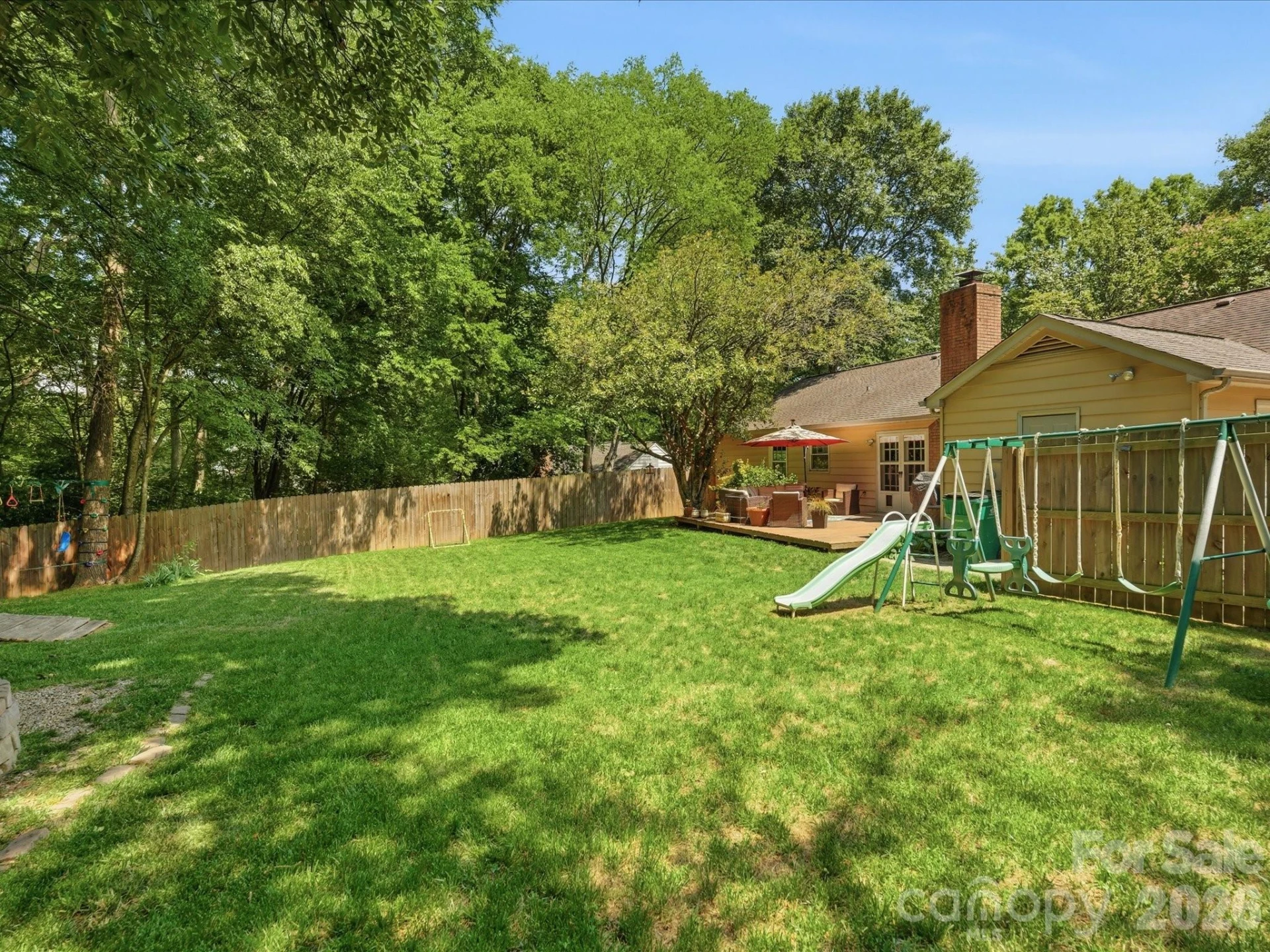 7102 Graburn Road - Photo 4