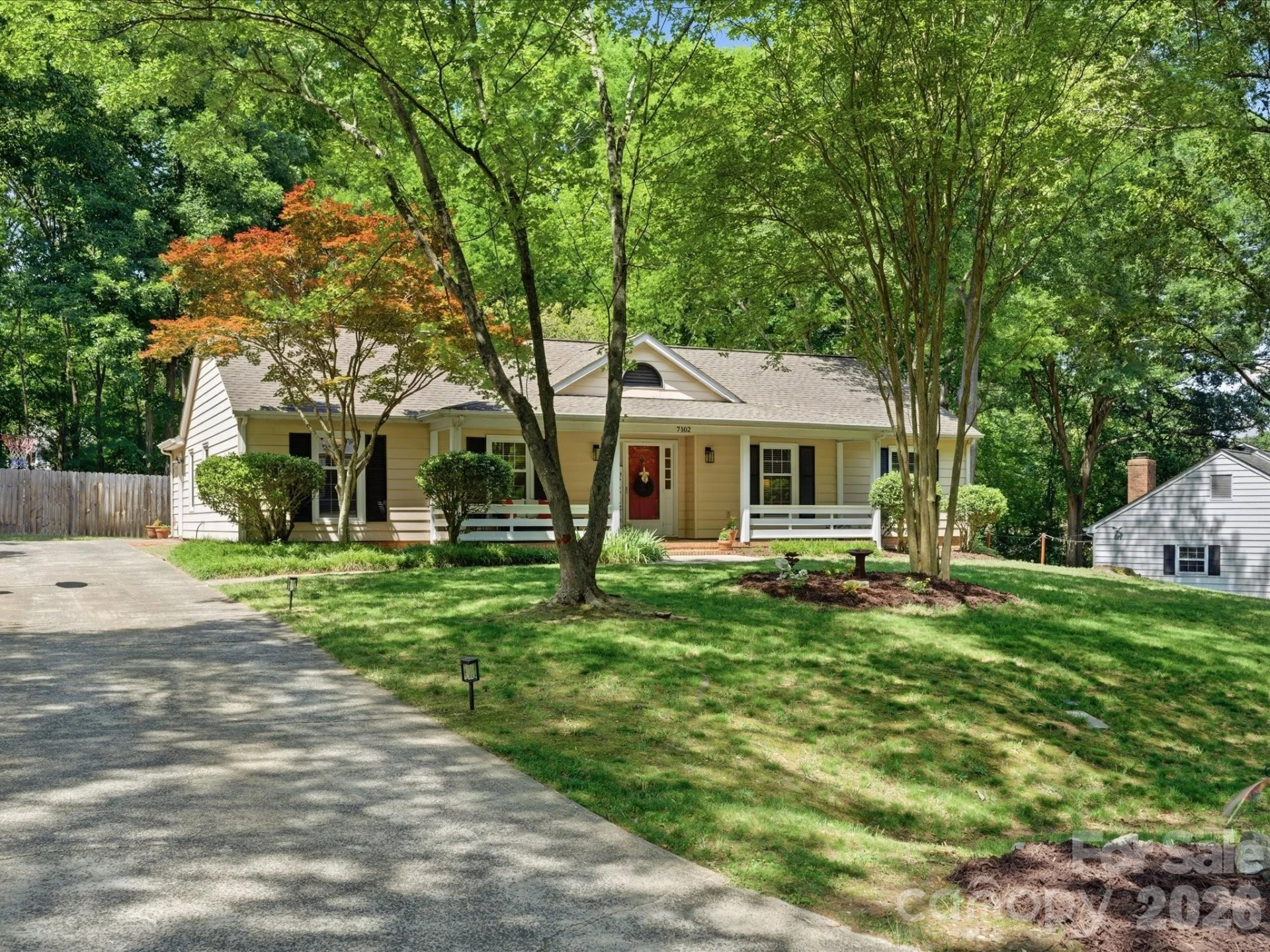7102 Graburn Road - Photo 37