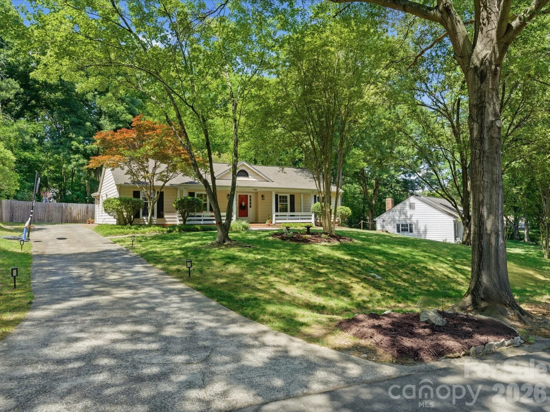 7102 Graburn Road - Photo 38