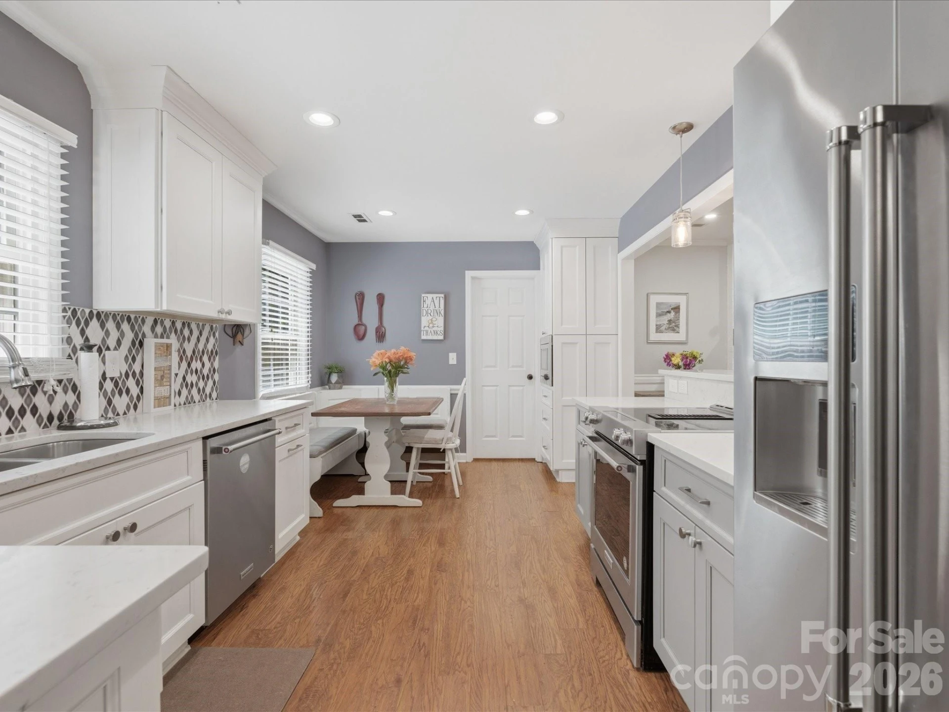 7102 Graburn Road - Photo 8