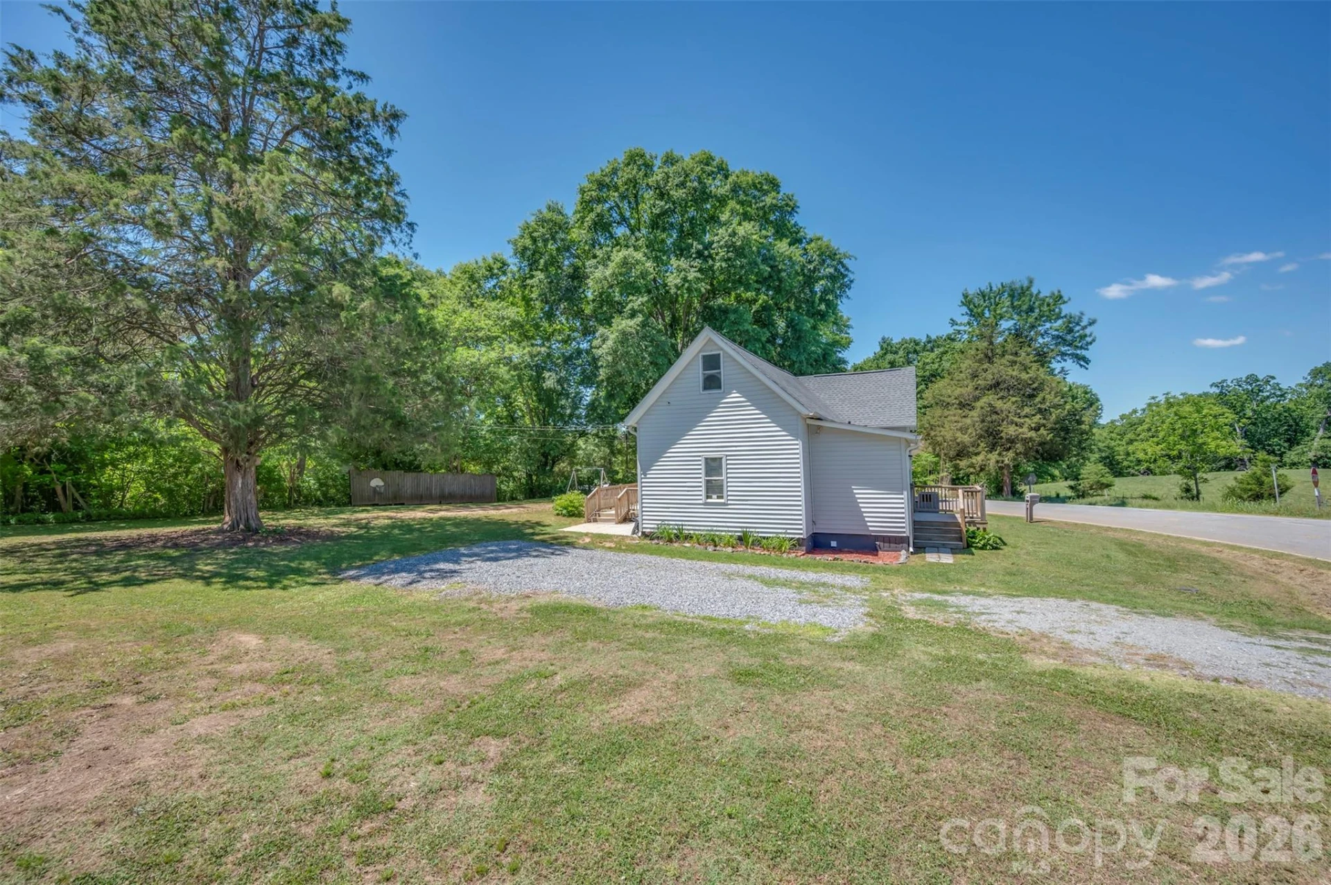 288 Middle Street - Photo 2
