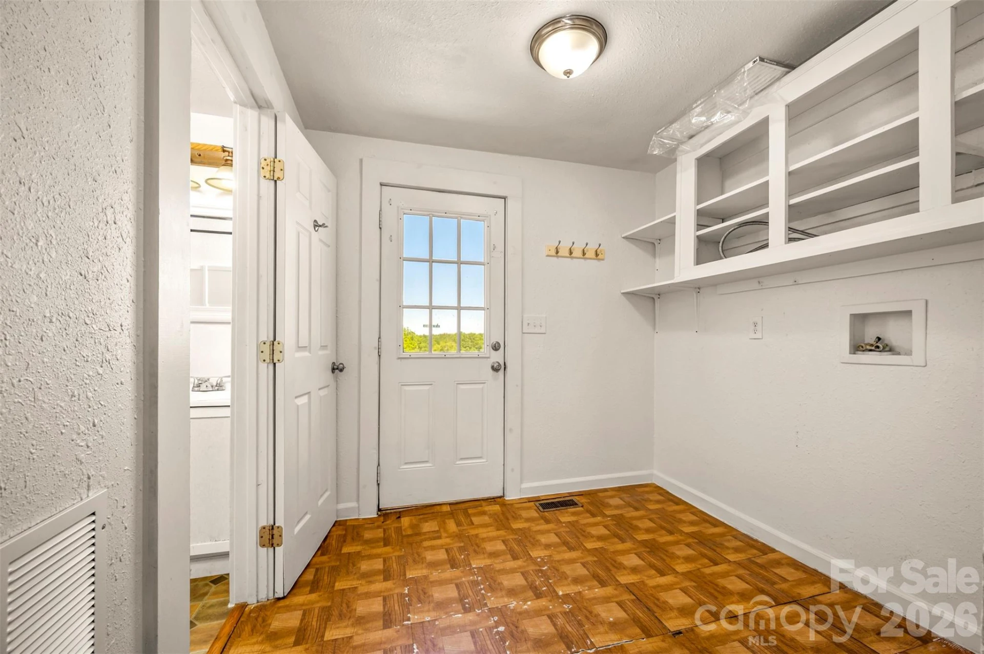 288 Middle Street - Photo 14