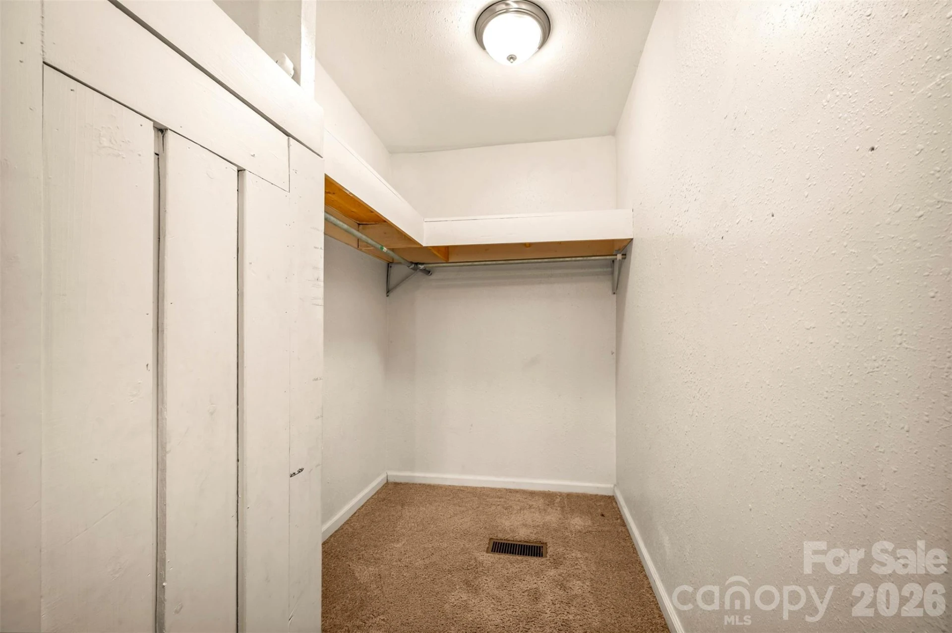 288 Middle Street - Photo 17