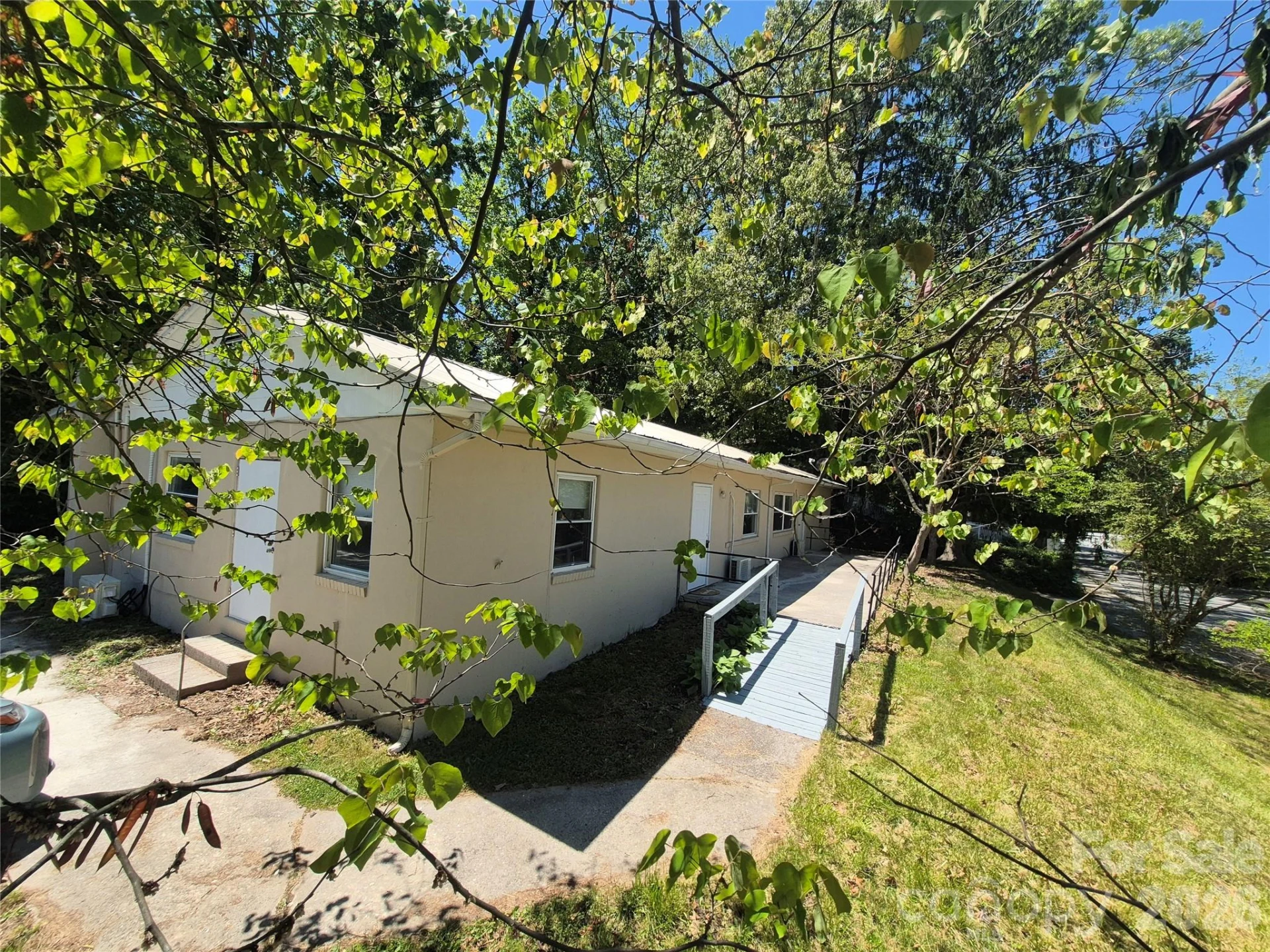 1745 Meadowbrook Terrace - Photo 2