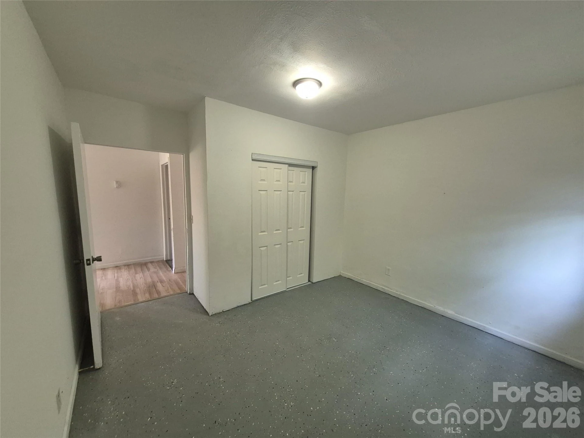 1745 Meadowbrook Terrace - Photo 15