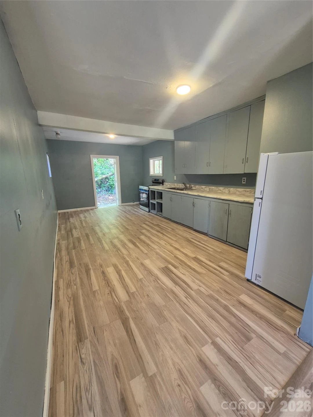 1745 Meadowbrook Terrace - Photo 8