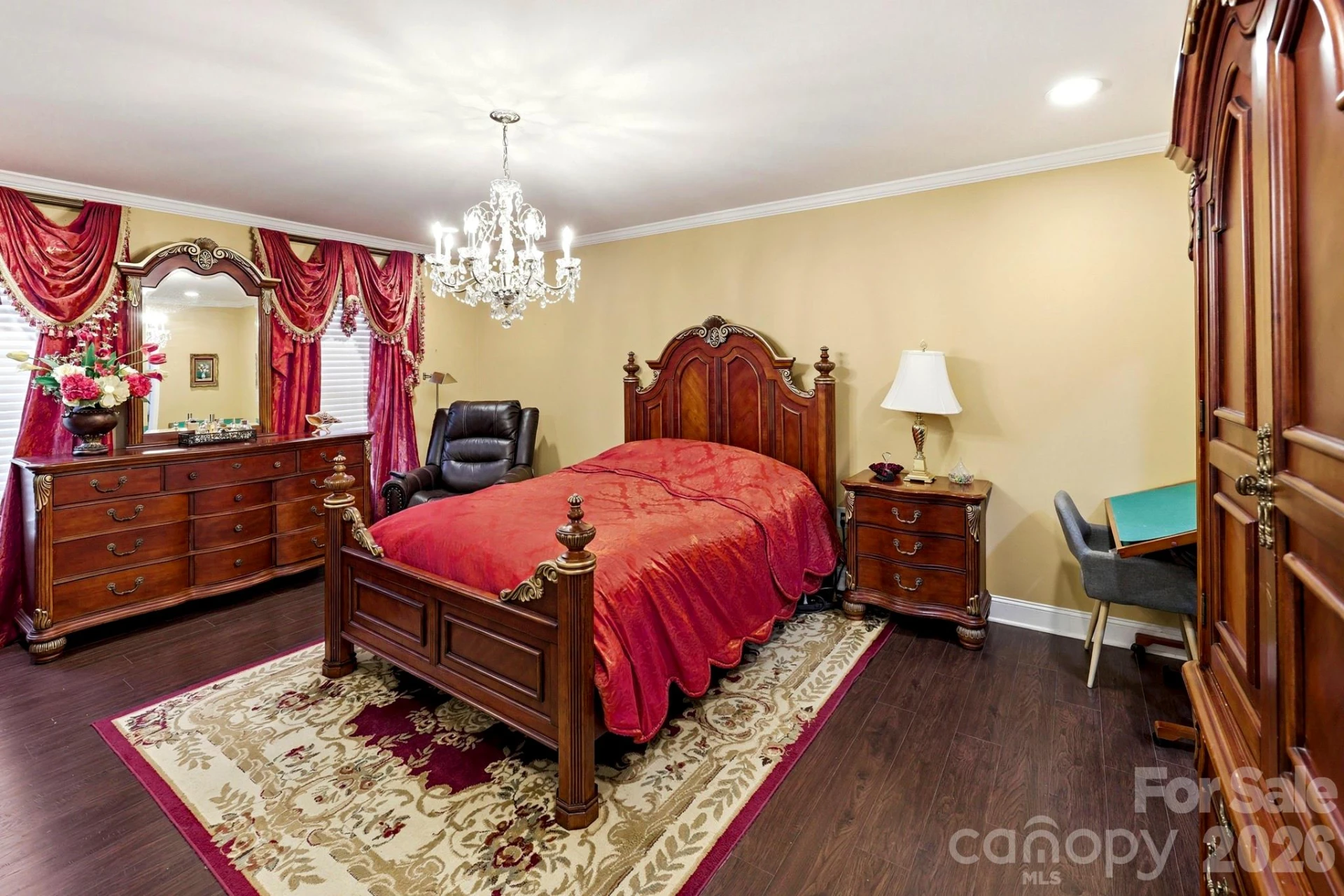 327 Sherry Street - Photo 10