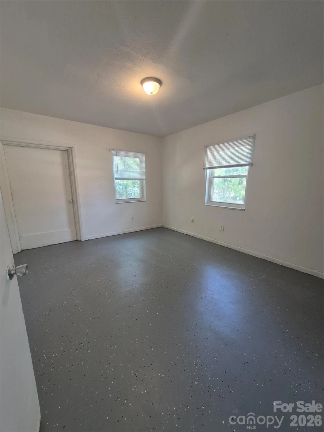 1745 Meadowbrook Terrace - Photo 18