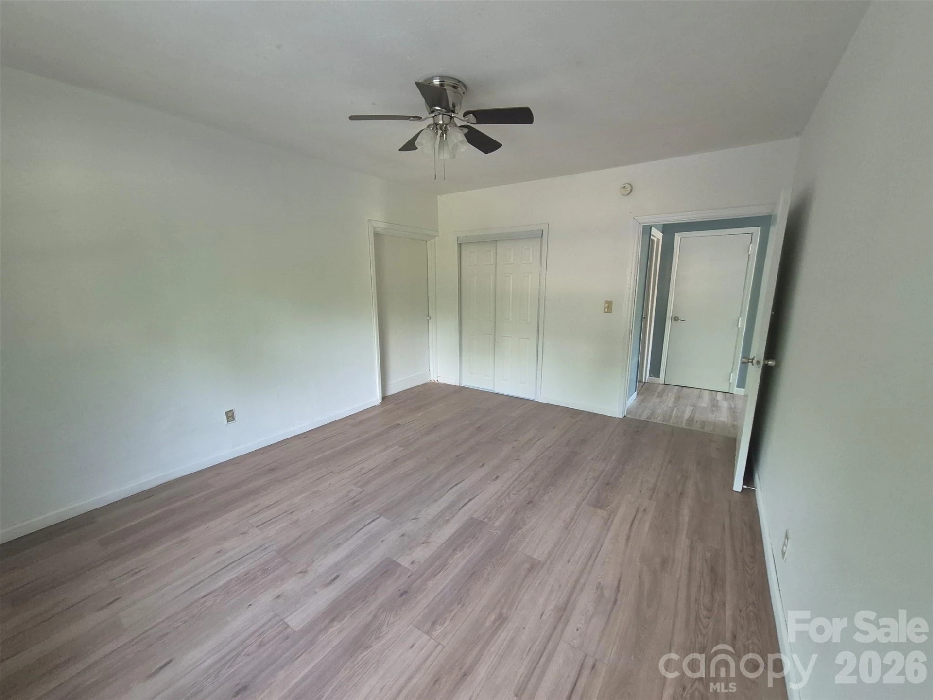1745 Meadowbrook Terrace - Photo 8