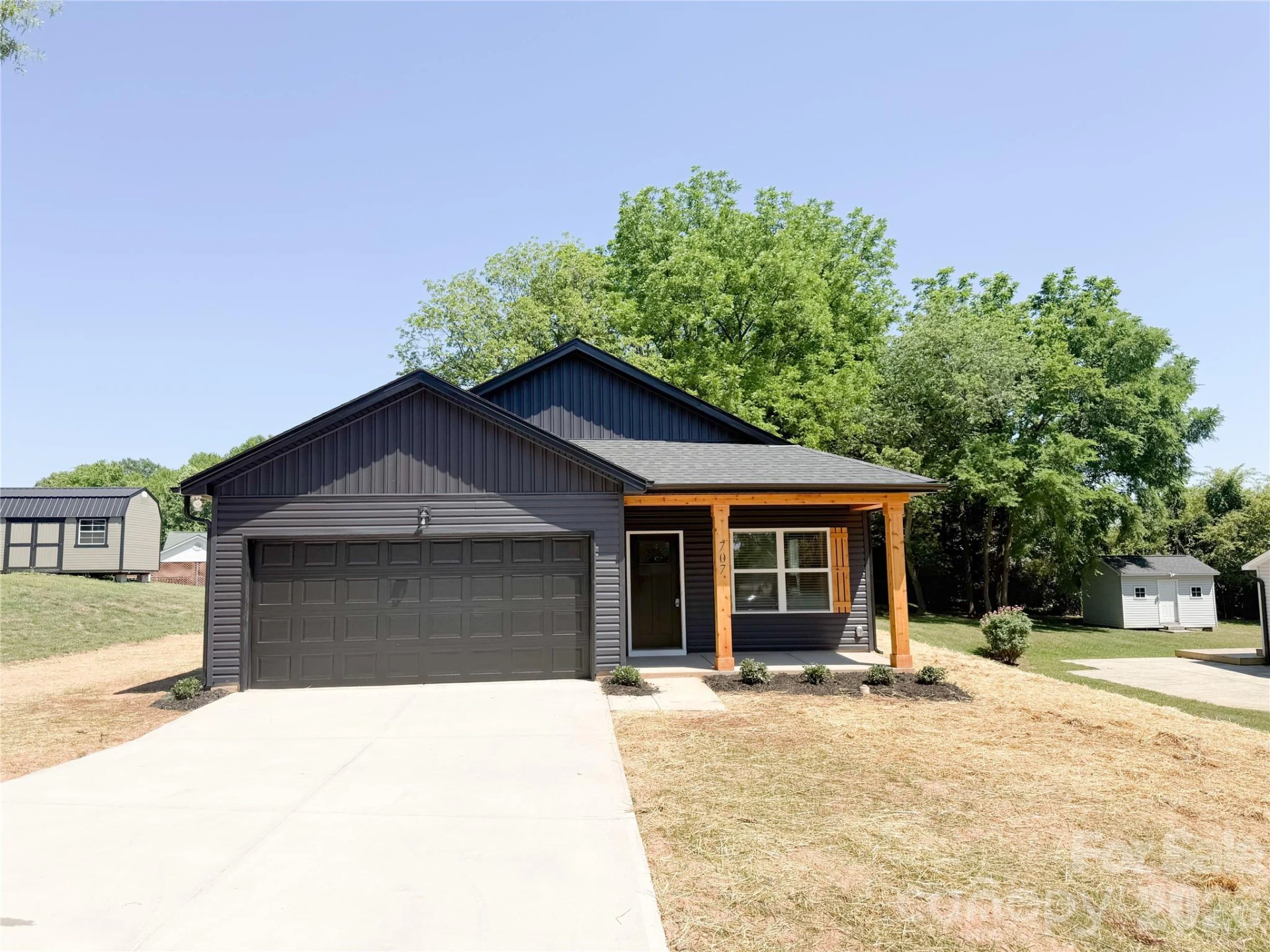 707 Robin Avenue - Photo 2