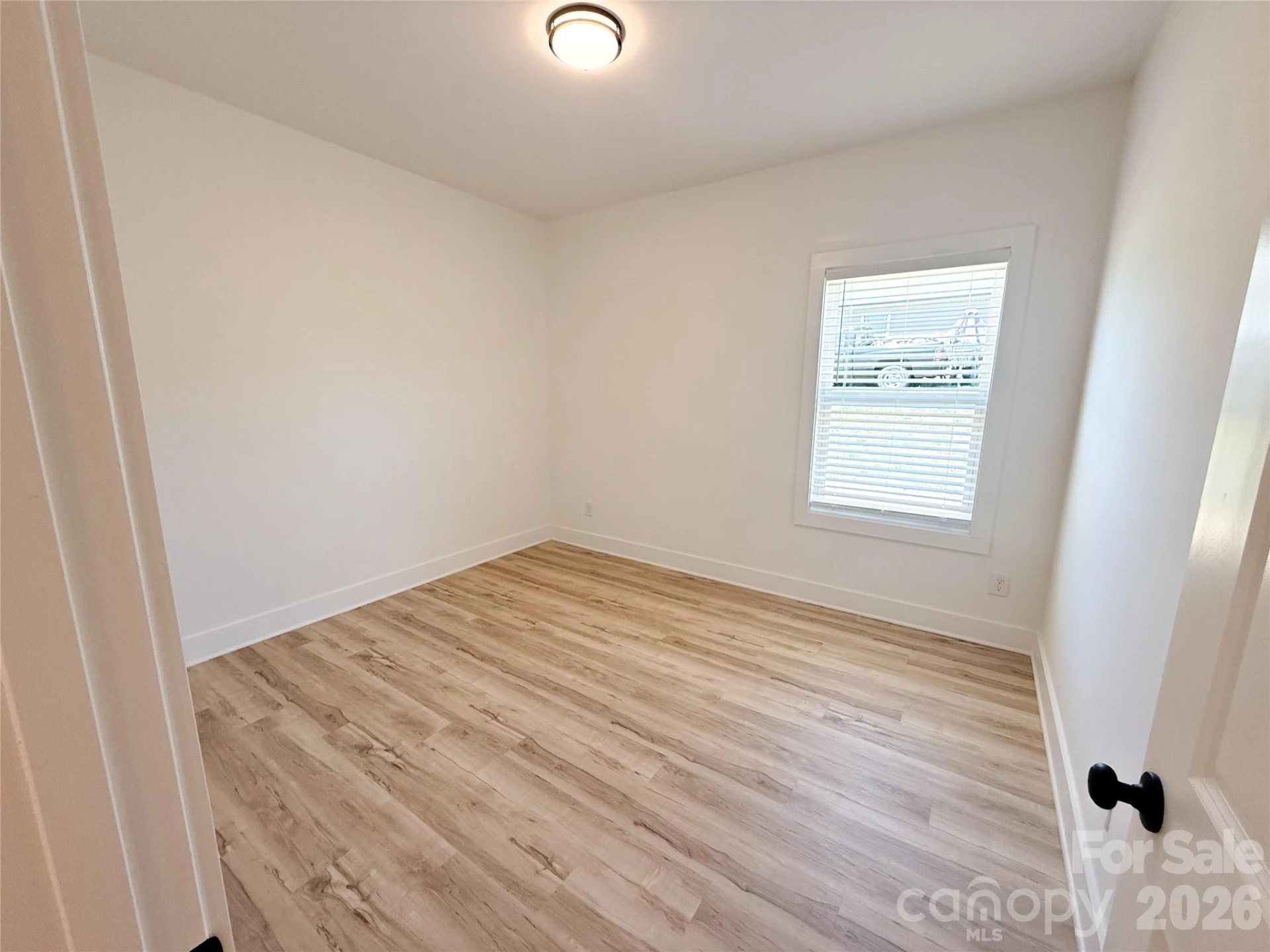 707 Robin Avenue - Photo 16