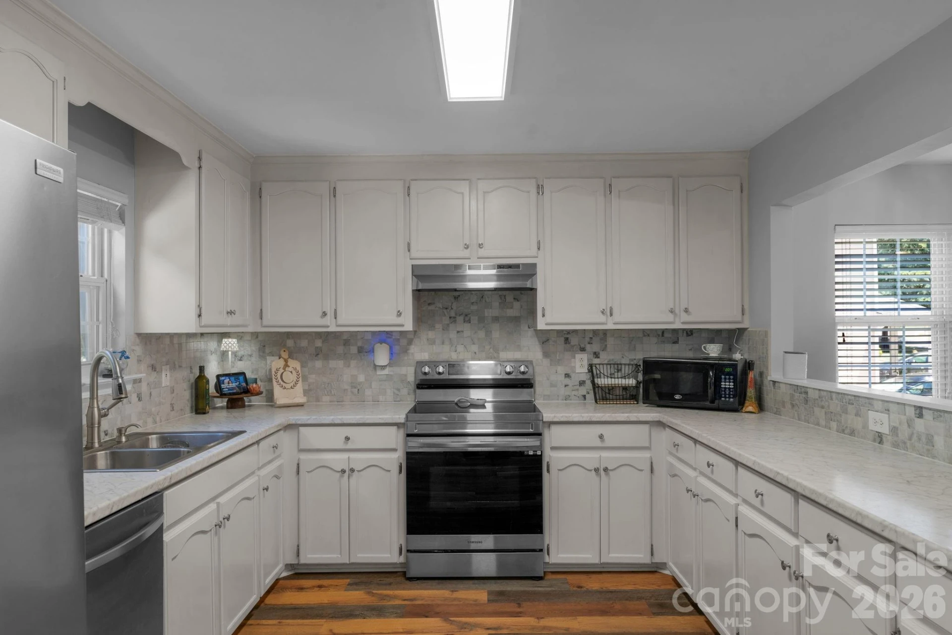 107 Howe Street - Photo 15