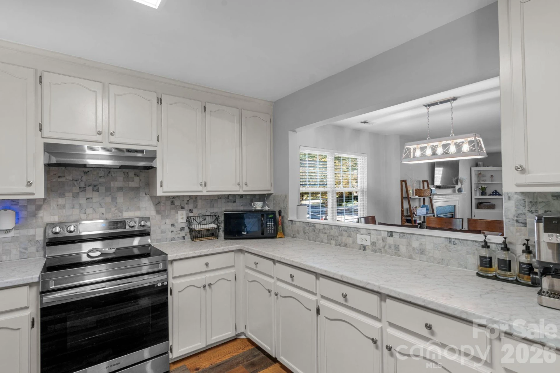107 Howe Street - Photo 16