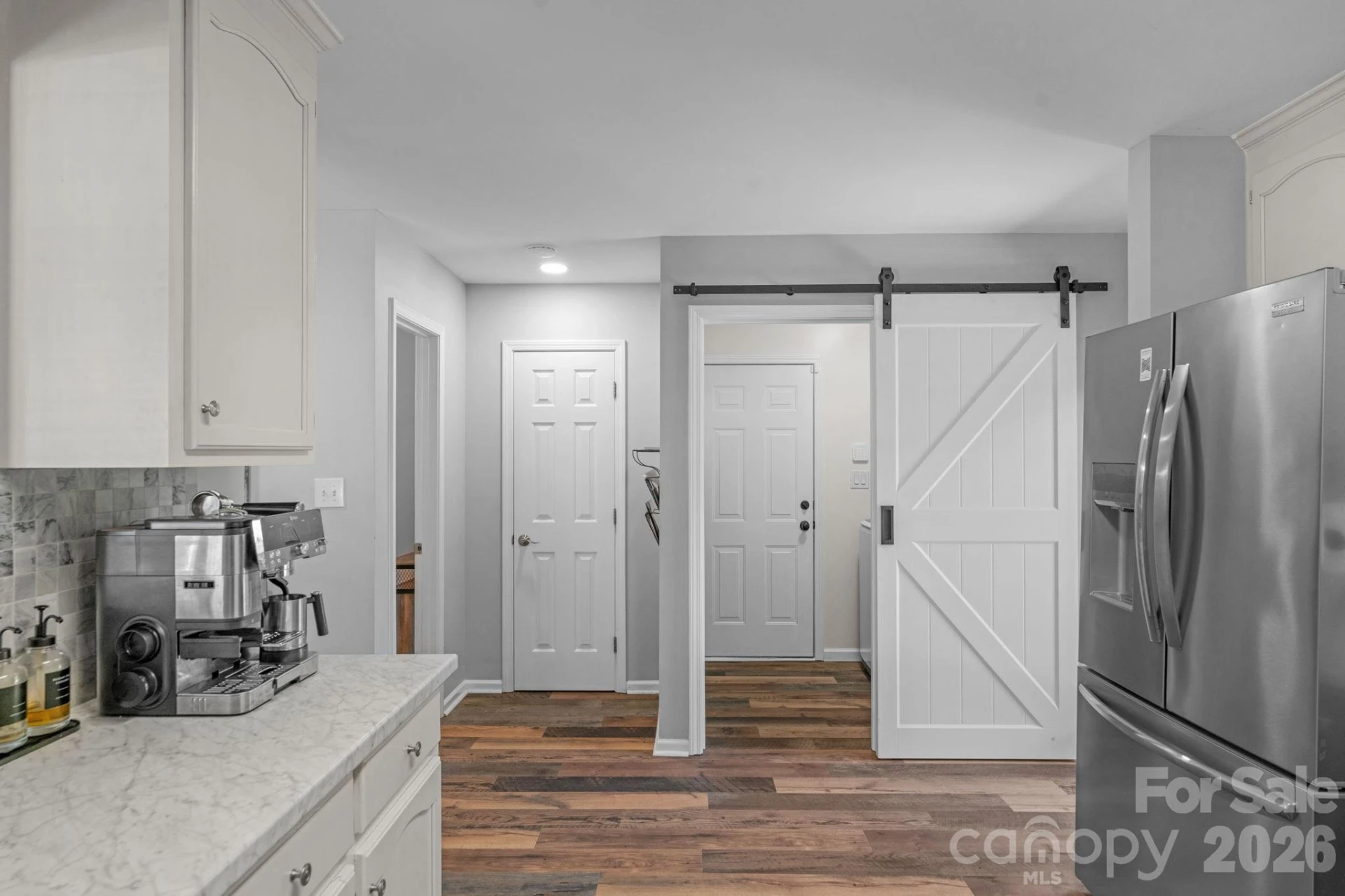 107 Howe Street - Photo 18