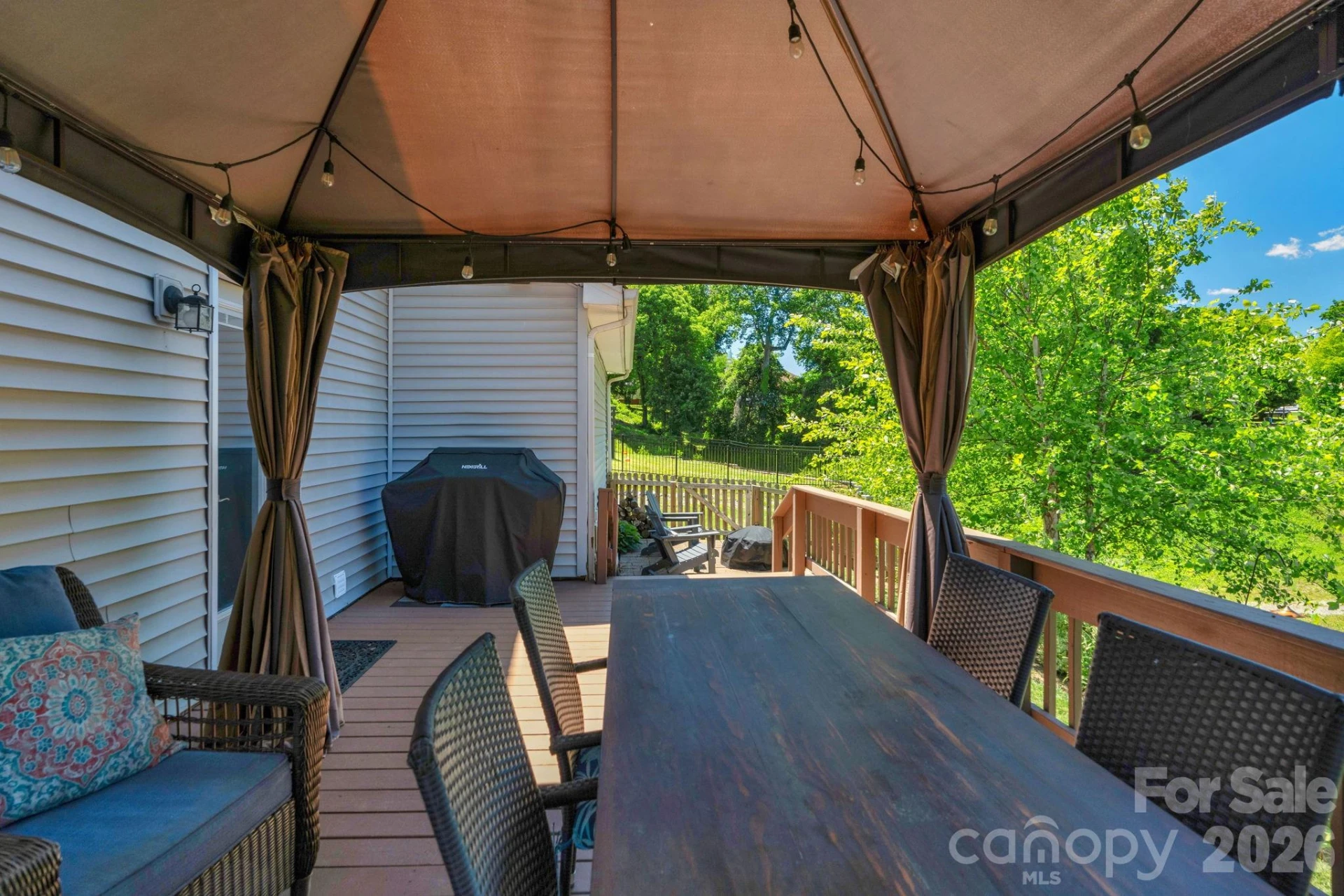 107 Howe Street - Photo 30