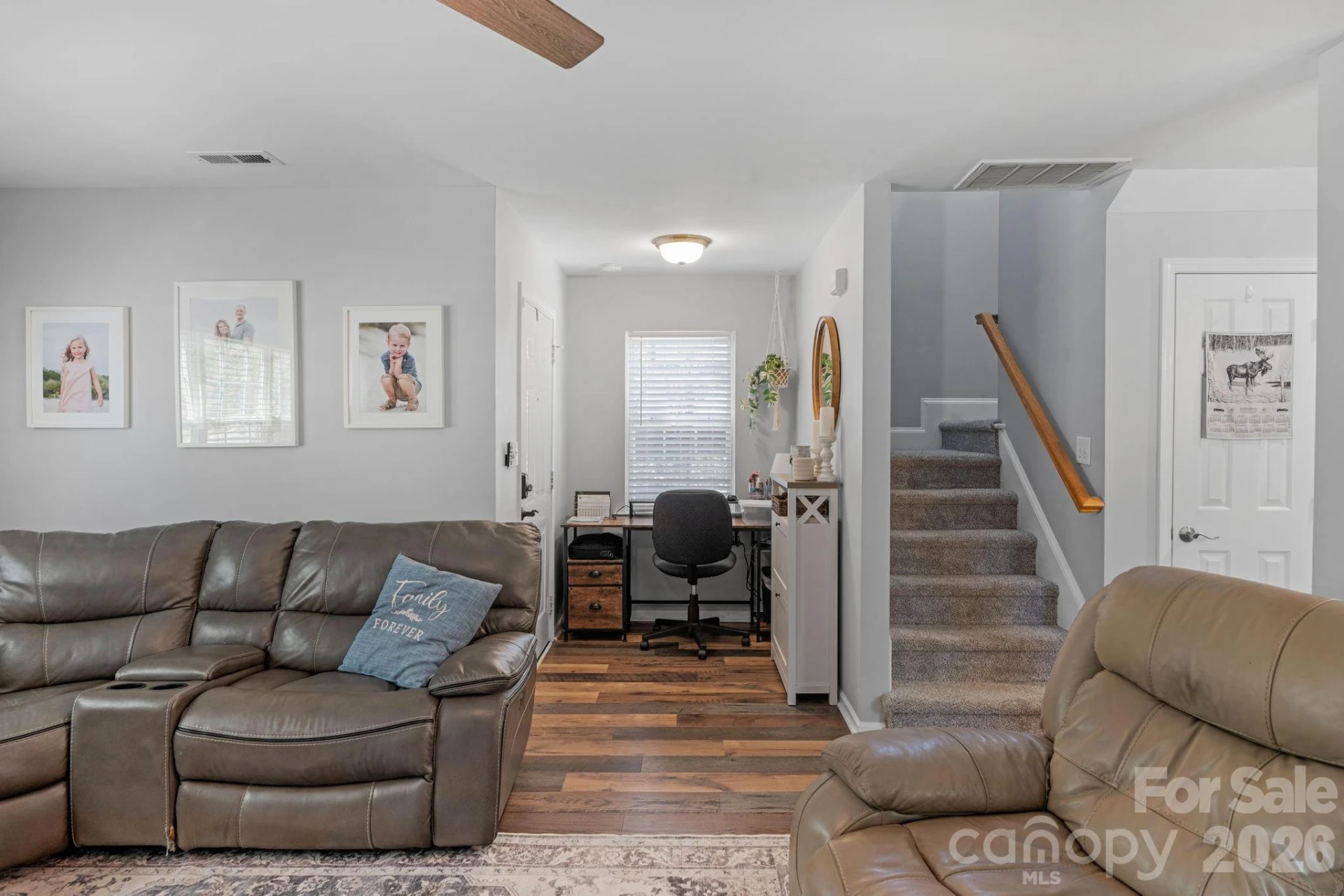 107 Howe Street - Photo 8