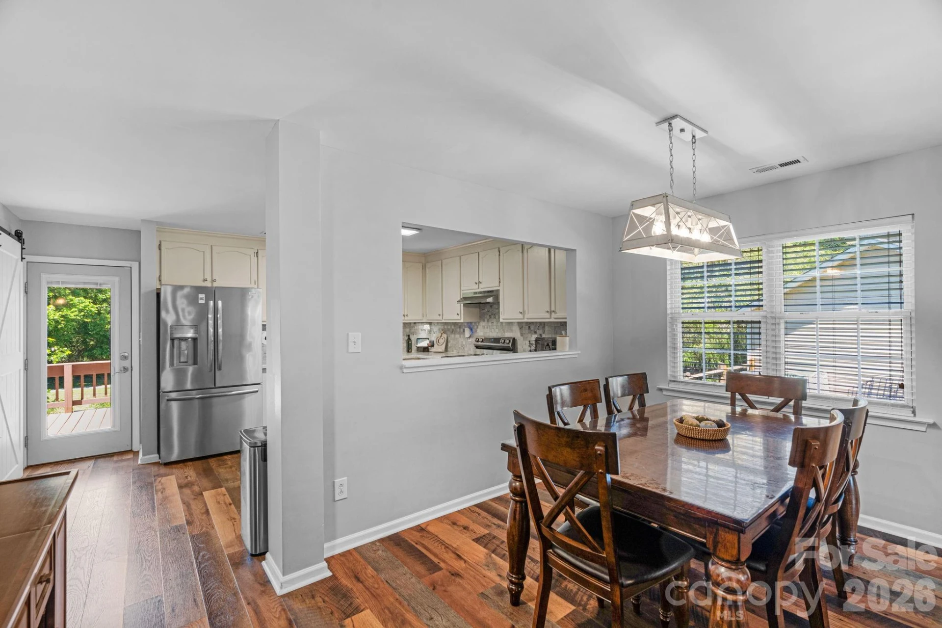 107 Howe Street - Photo 10
