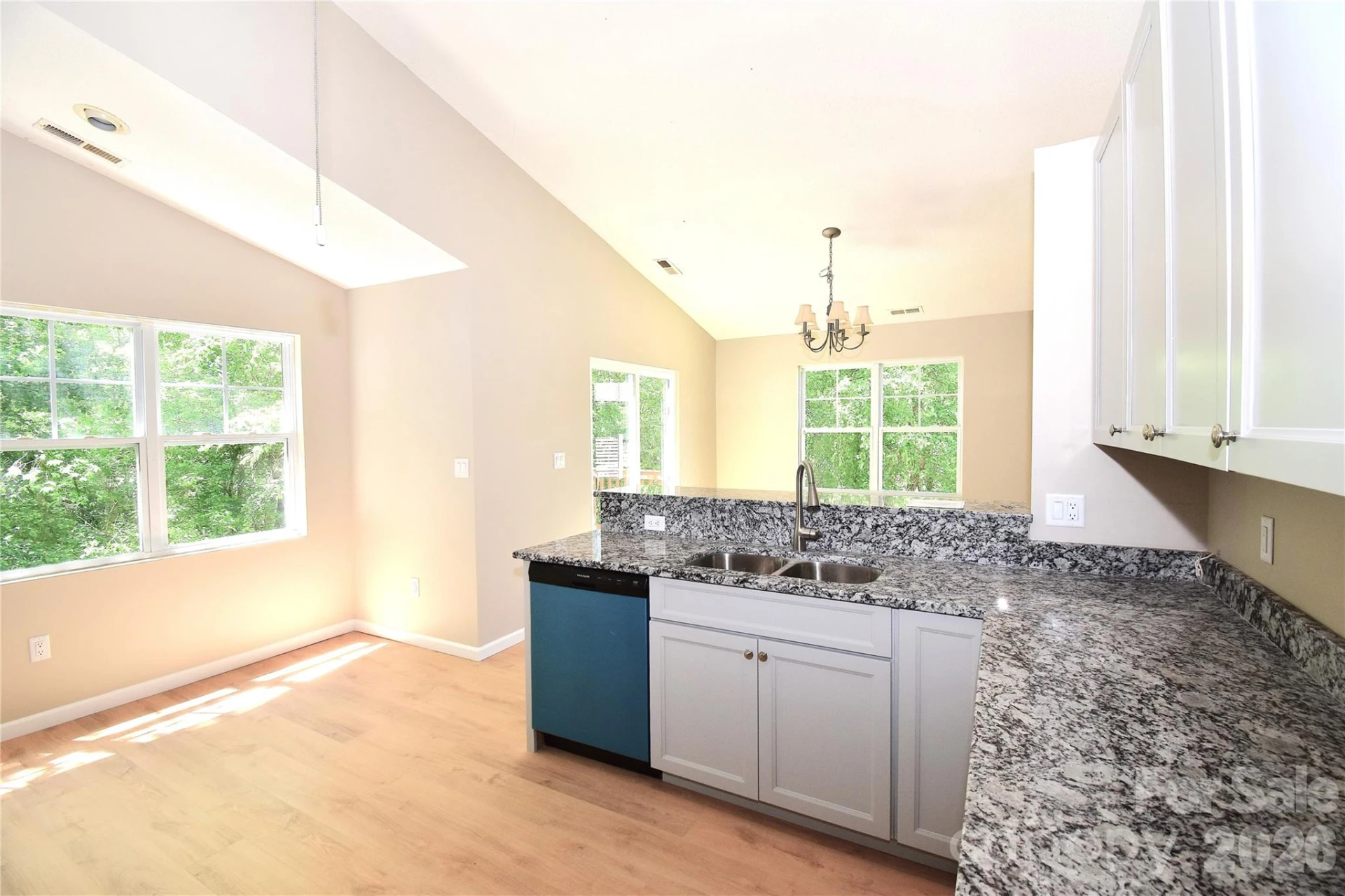 176 Clear Creekside Drive - Photo 5