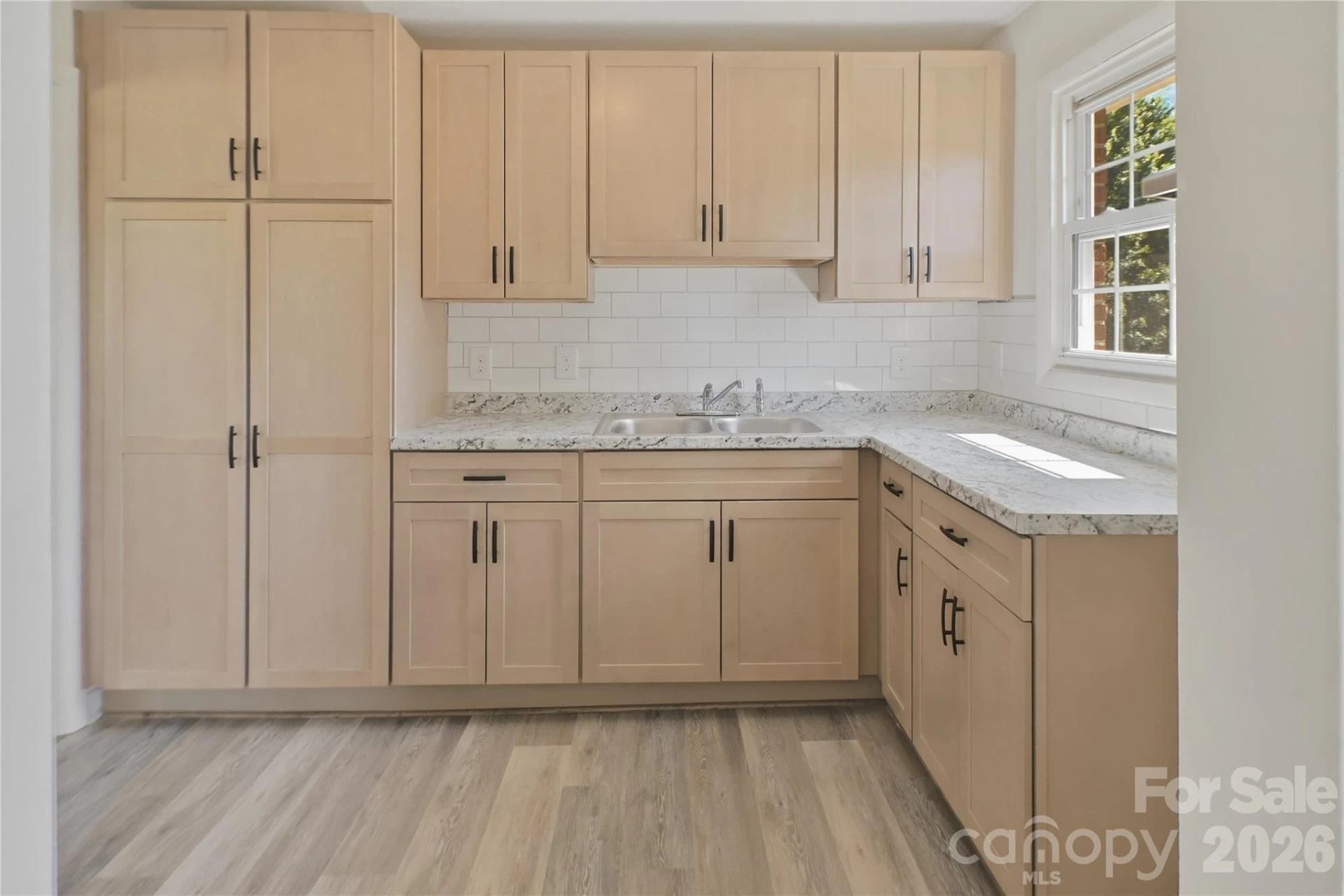 1102 12th Street - Photo 11