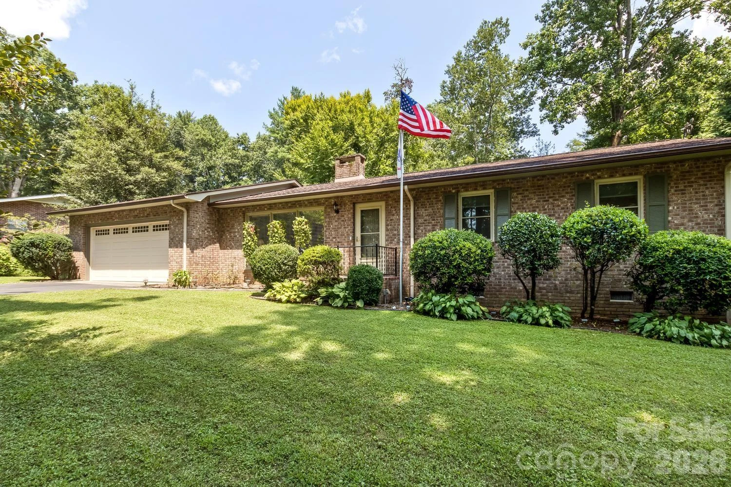 29 S Greenwood Forest Drive