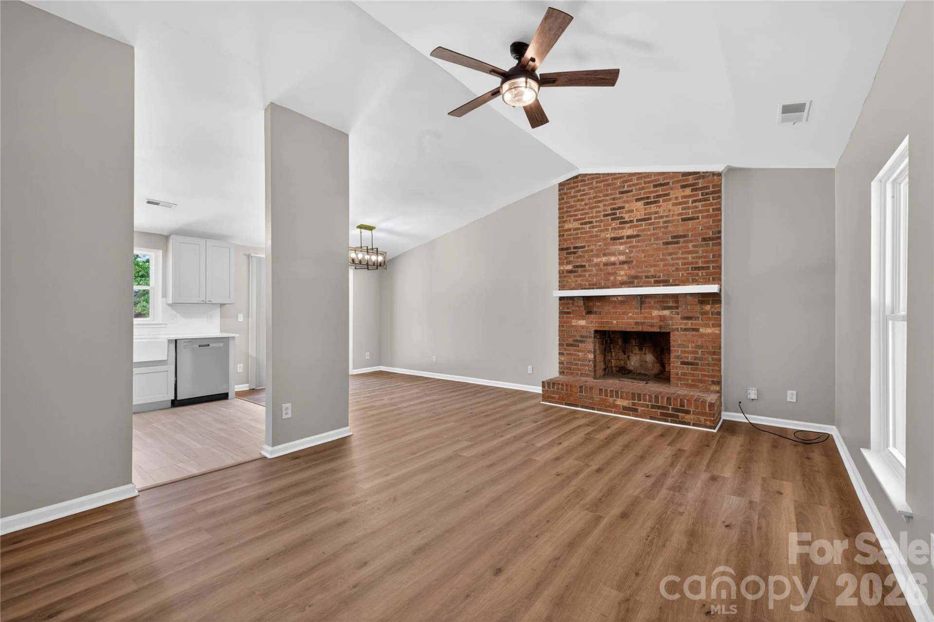 5911 Morninglow Court - Photo 2