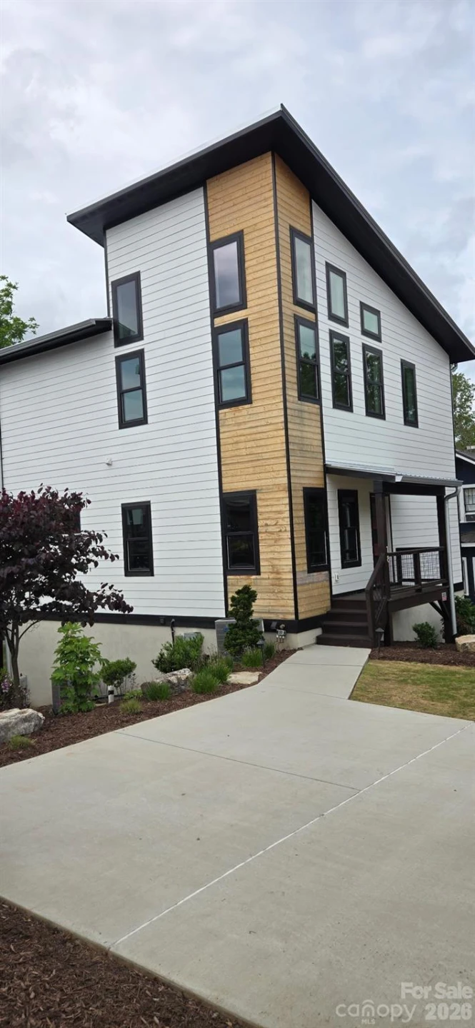 18 Sand Hill Road - Photo 2