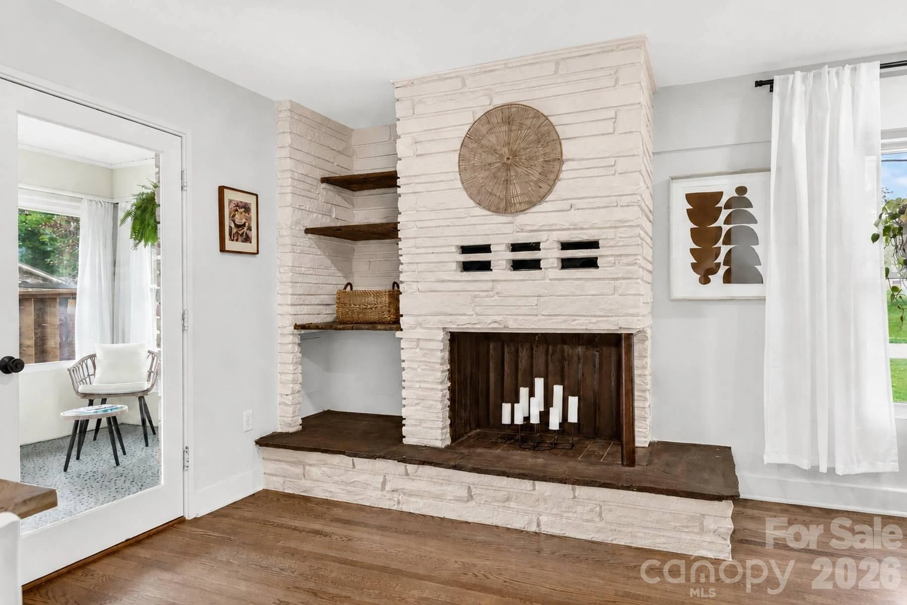 140 Dunbar Street - Photo 2