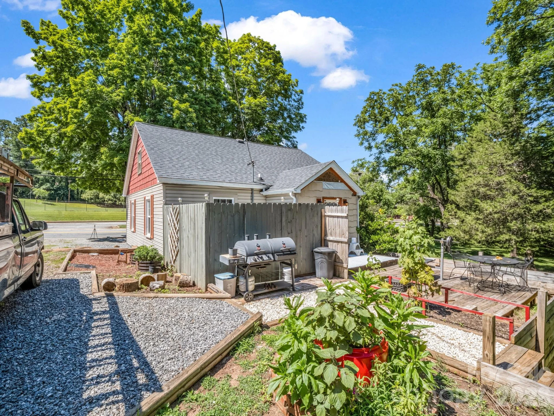 173 Maple Street - Photo 33
