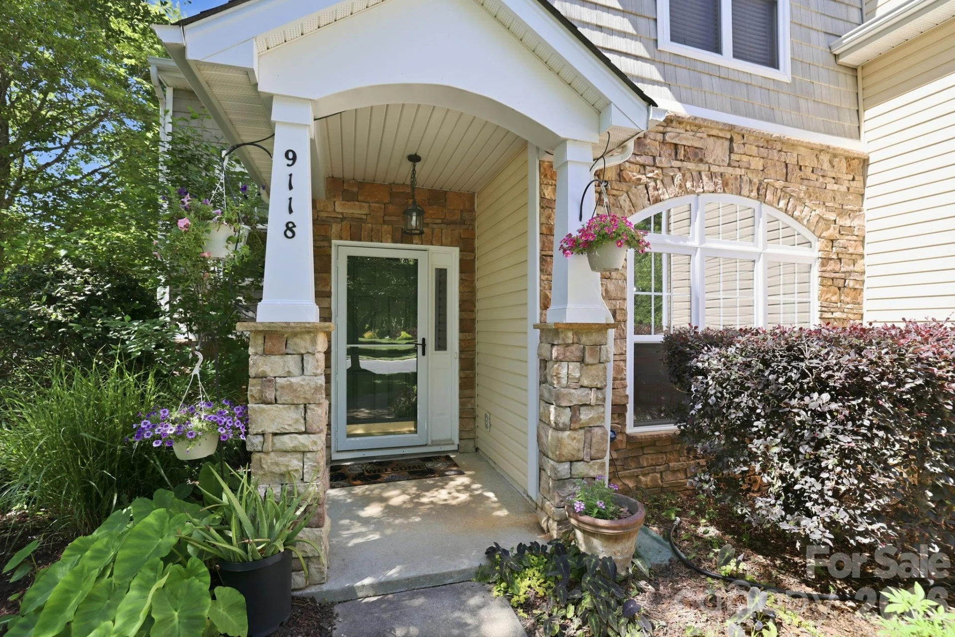 9118 Spratt Lane - Photo 2