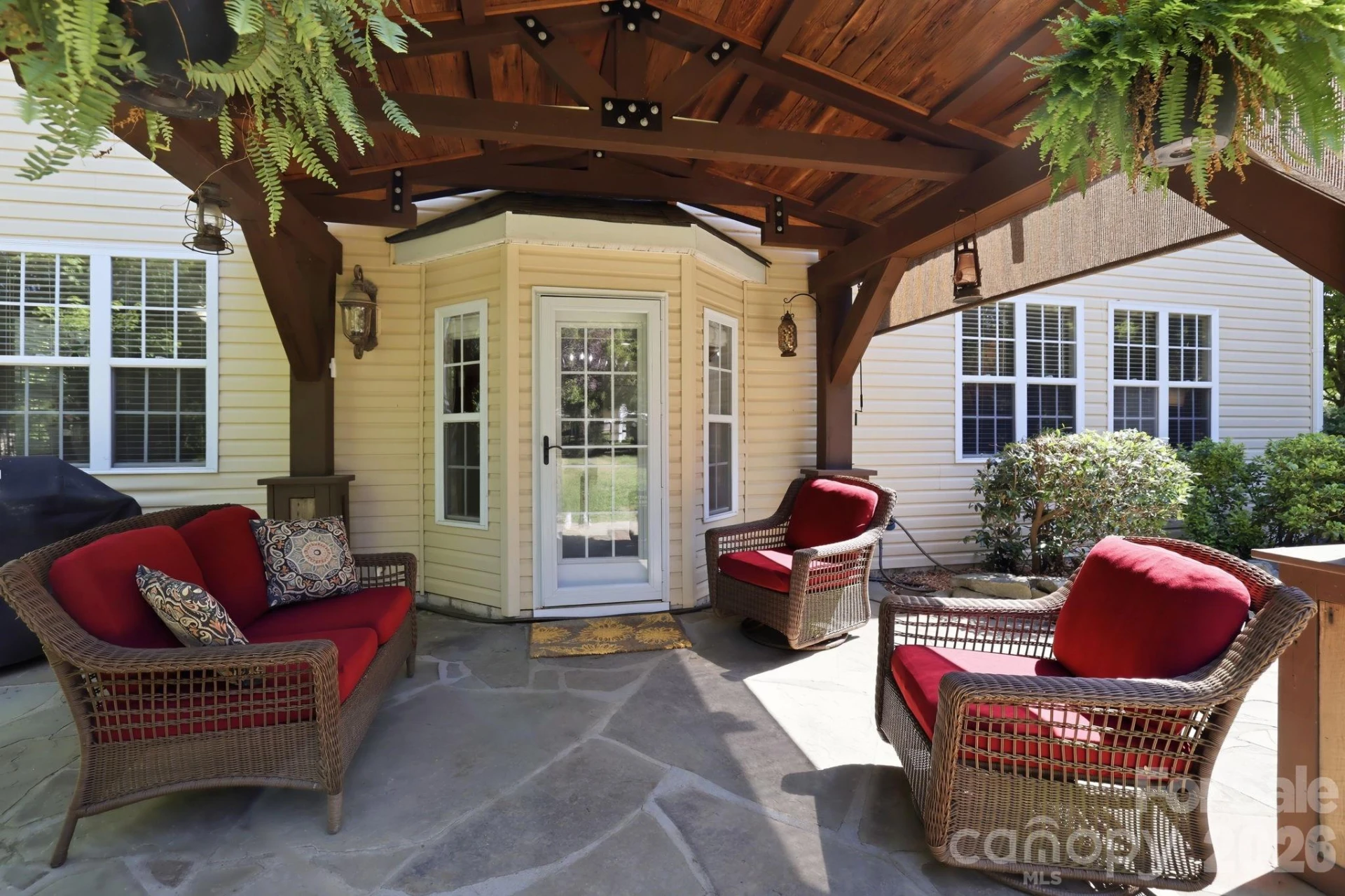9118 Spratt Lane - Photo 37
