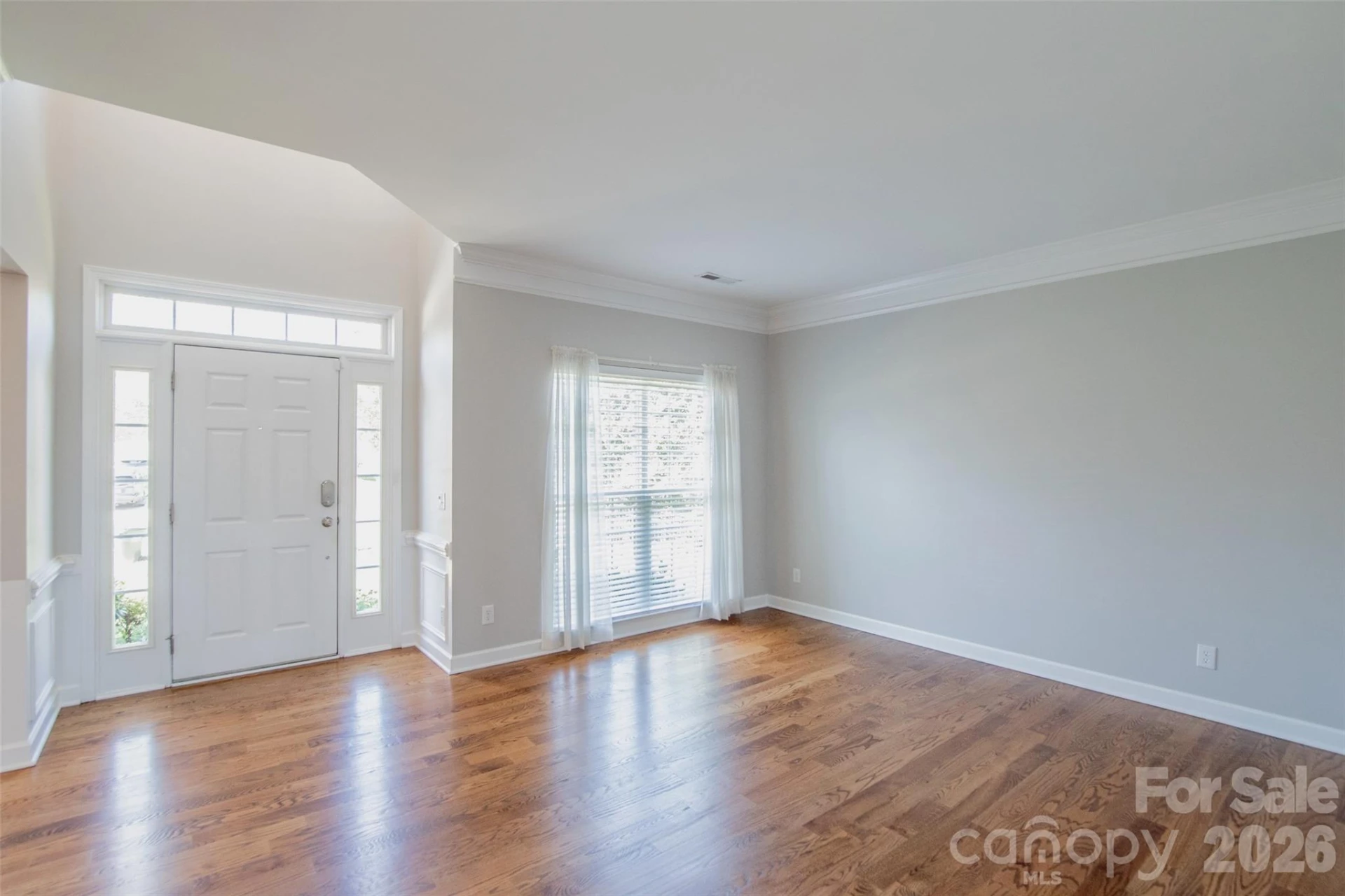 203 Elven Court - Photo 3