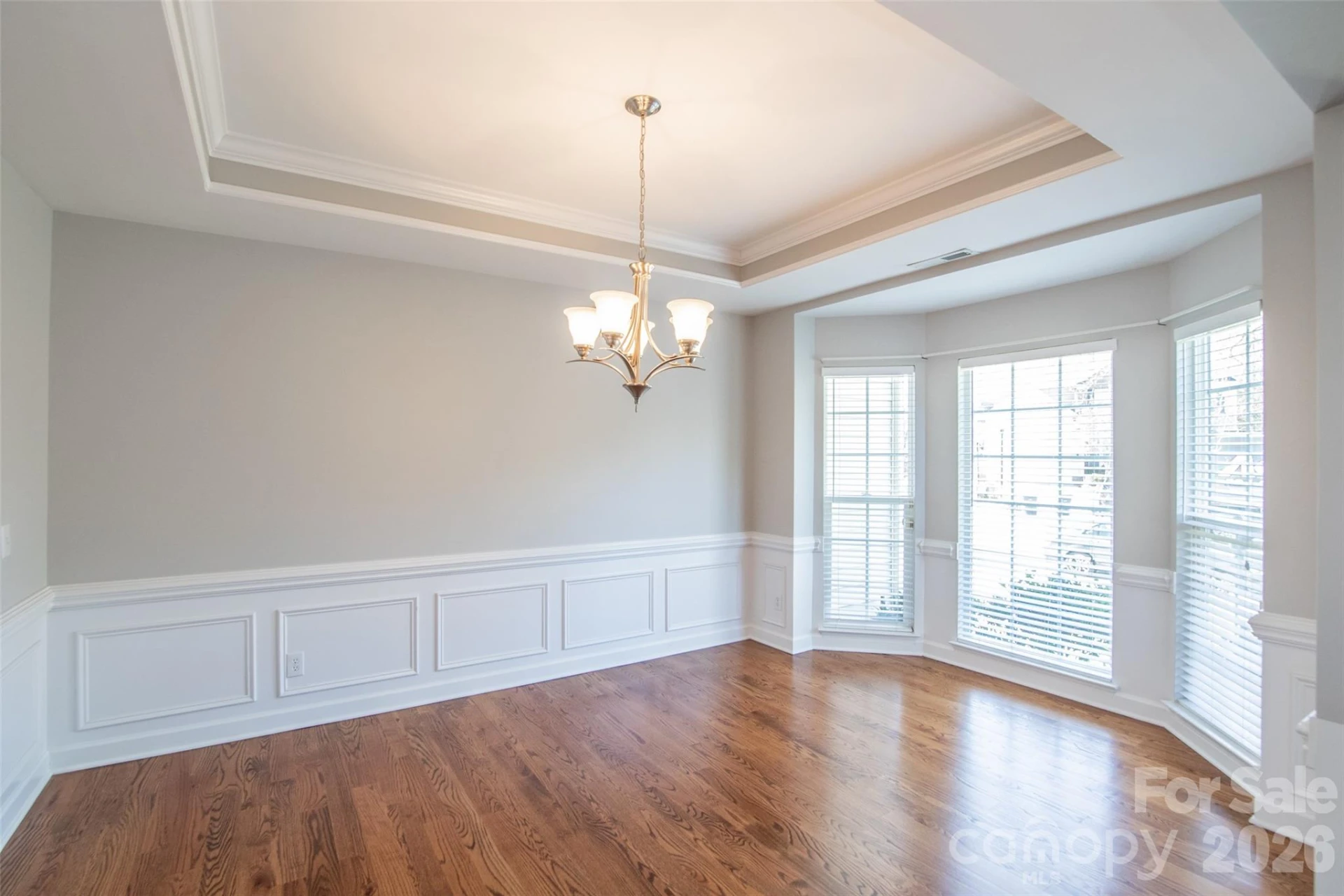 203 Elven Court - Photo 4