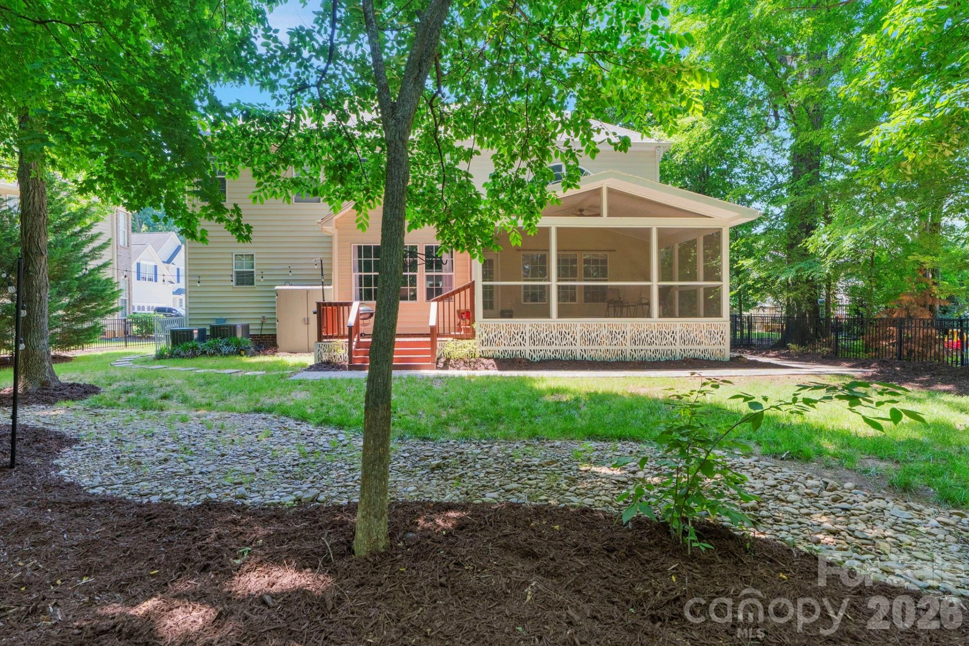 203 Elven Court - Photo 34