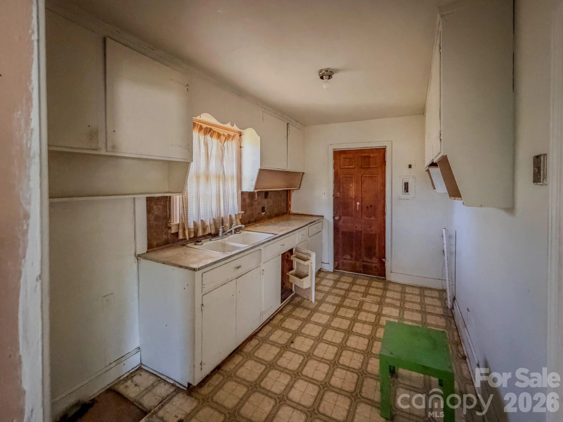929 Mt Gallant Drive - Photo 3