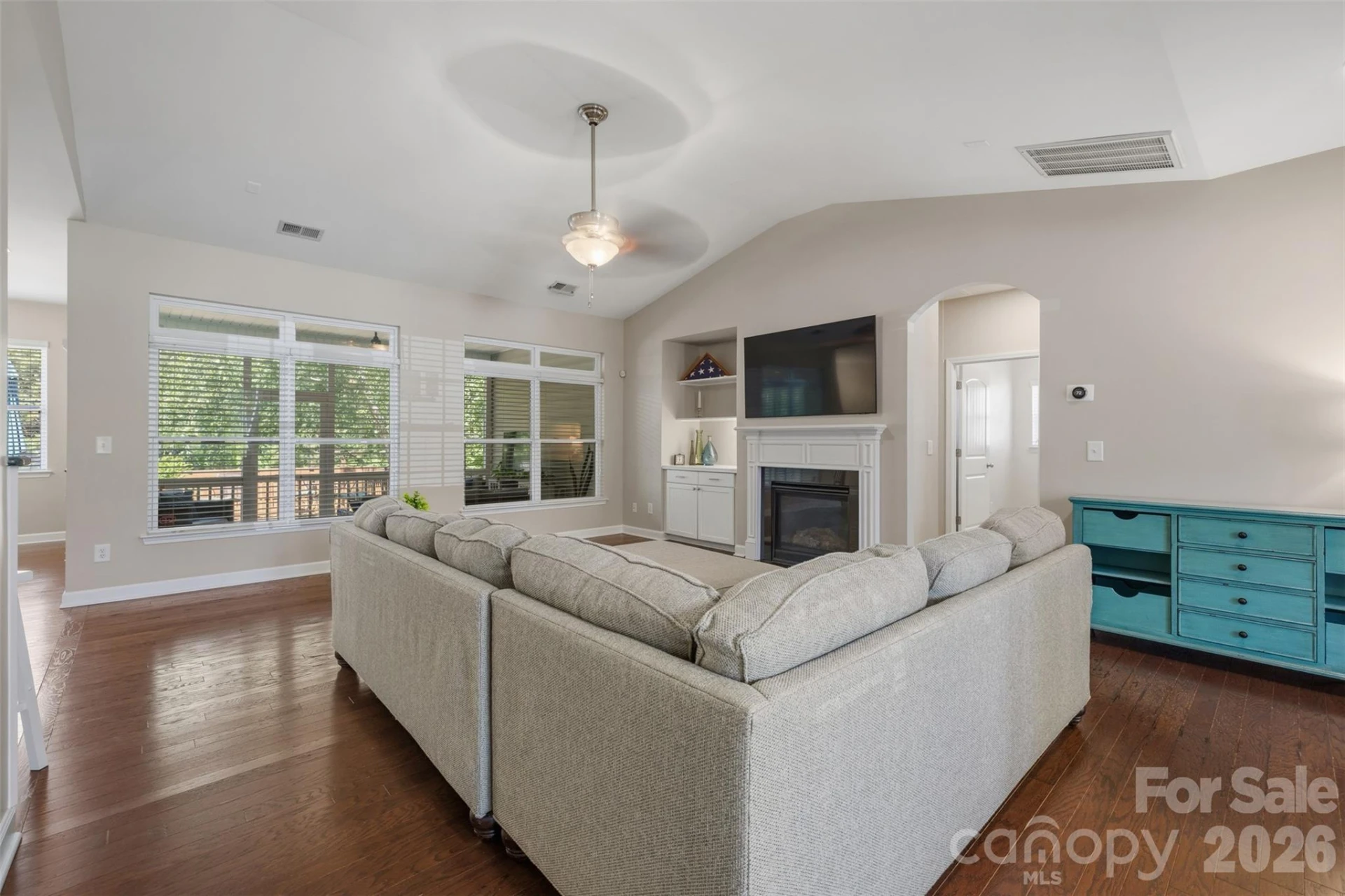 4045 Hickory View Drive - Photo 11