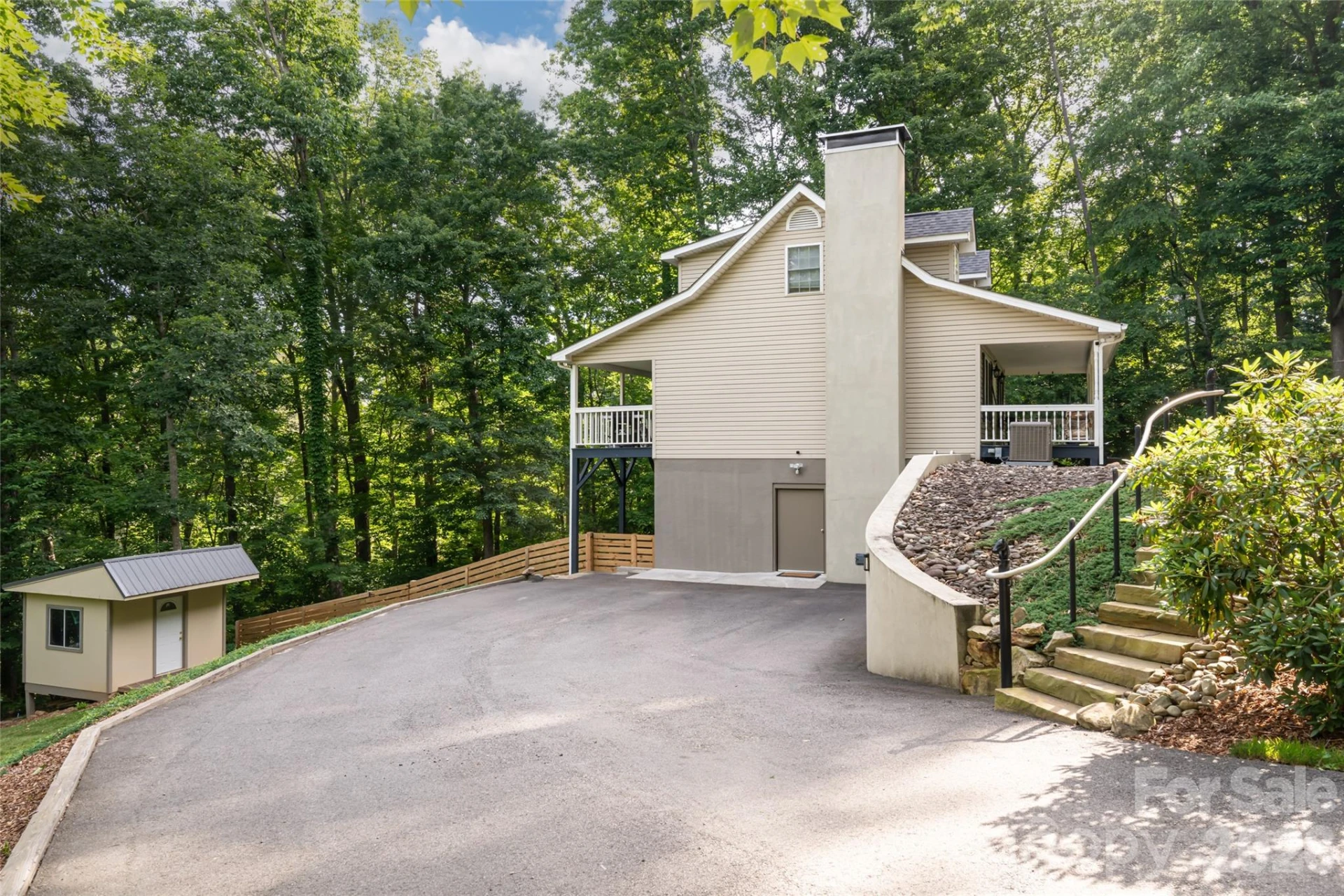 8 Coffey Place - Photo 35