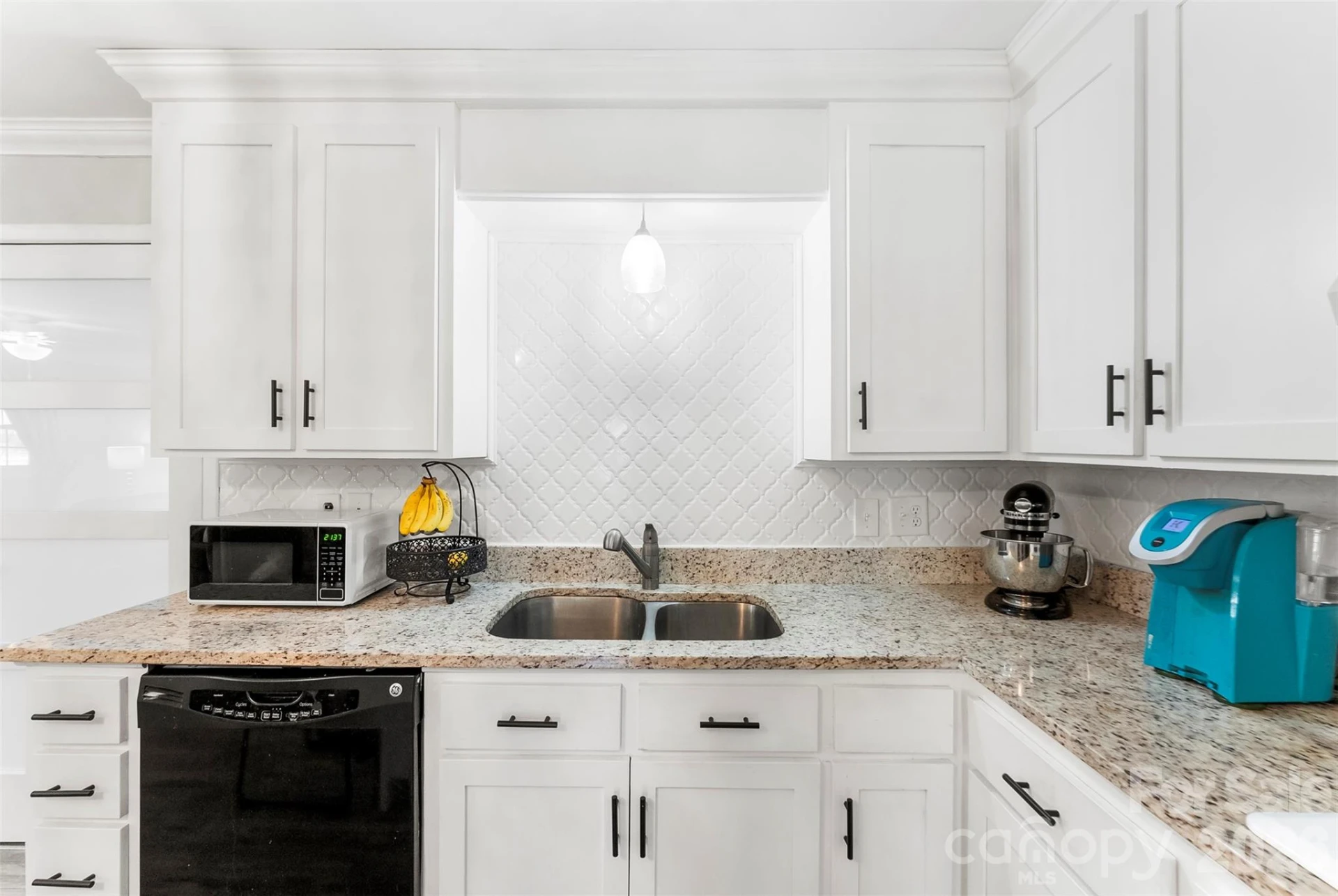 8519 Franklin Street - Photo 7