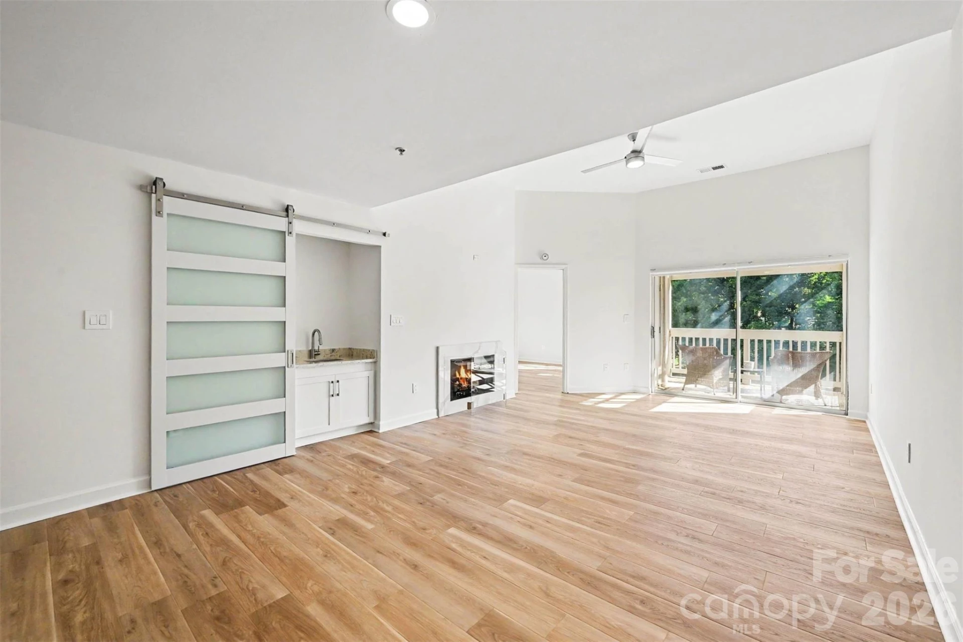 108 Pier 33 Drive #409 - Photo 2