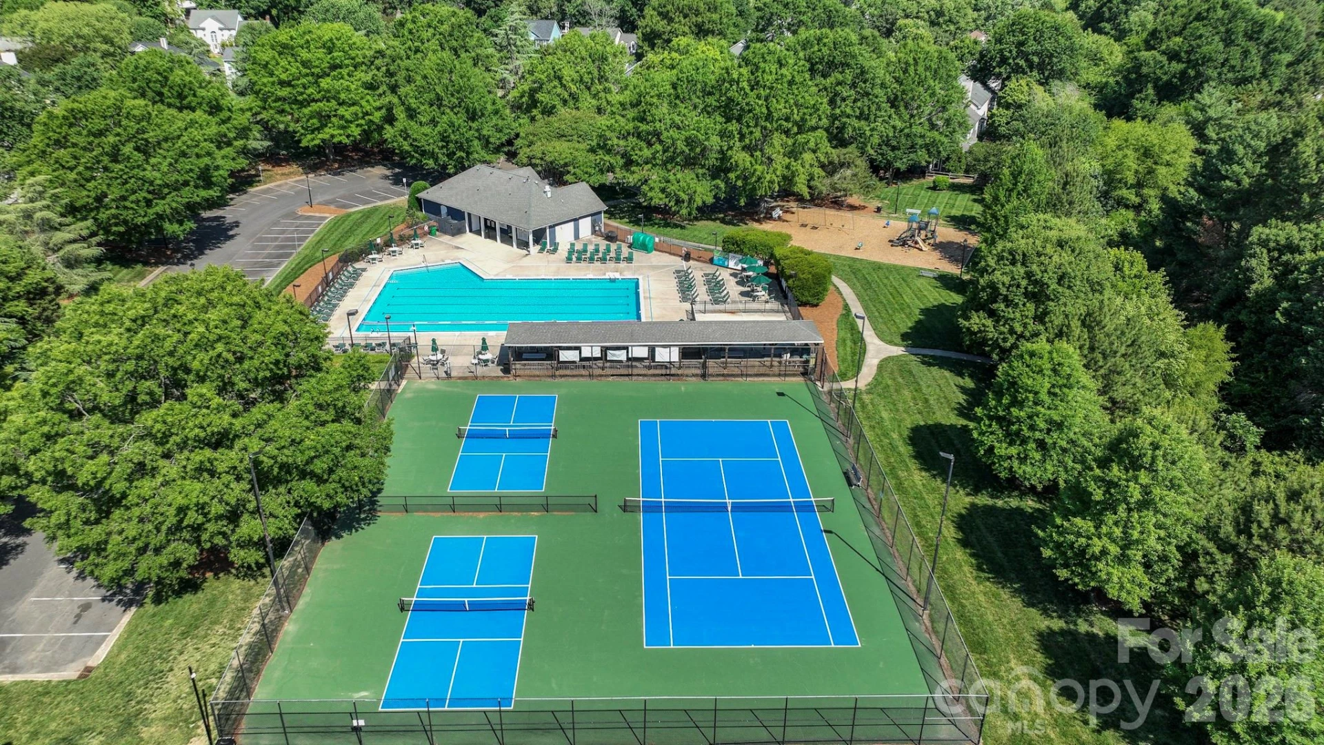 9101 Castlebay Drive - Photo 18