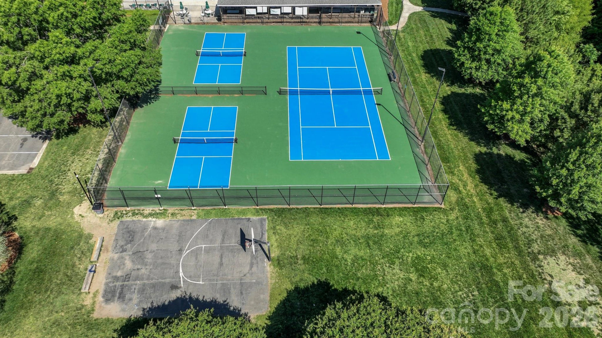 9101 Castlebay Drive - Photo 19