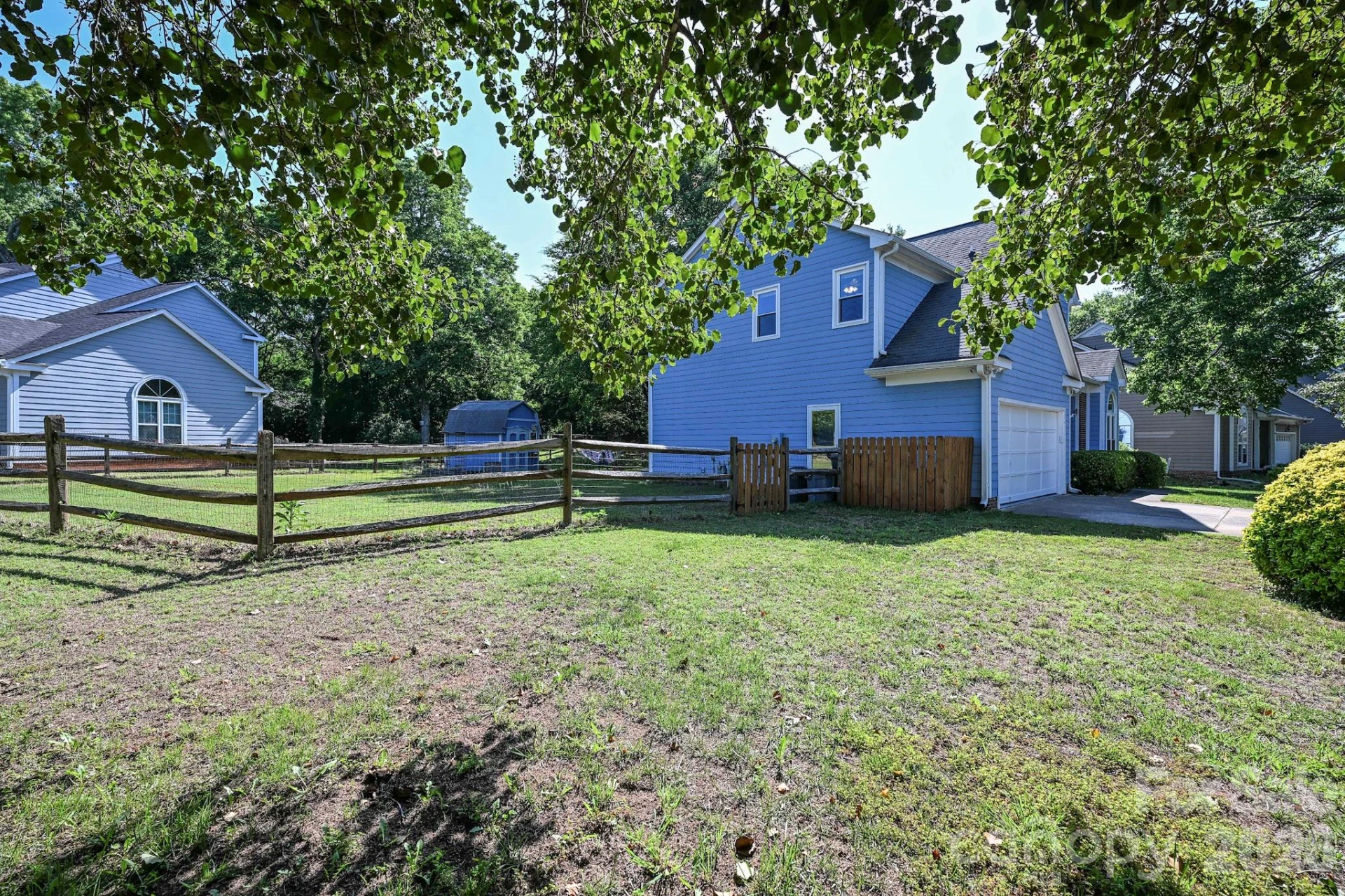 9101 Castlebay Drive - Photo 9