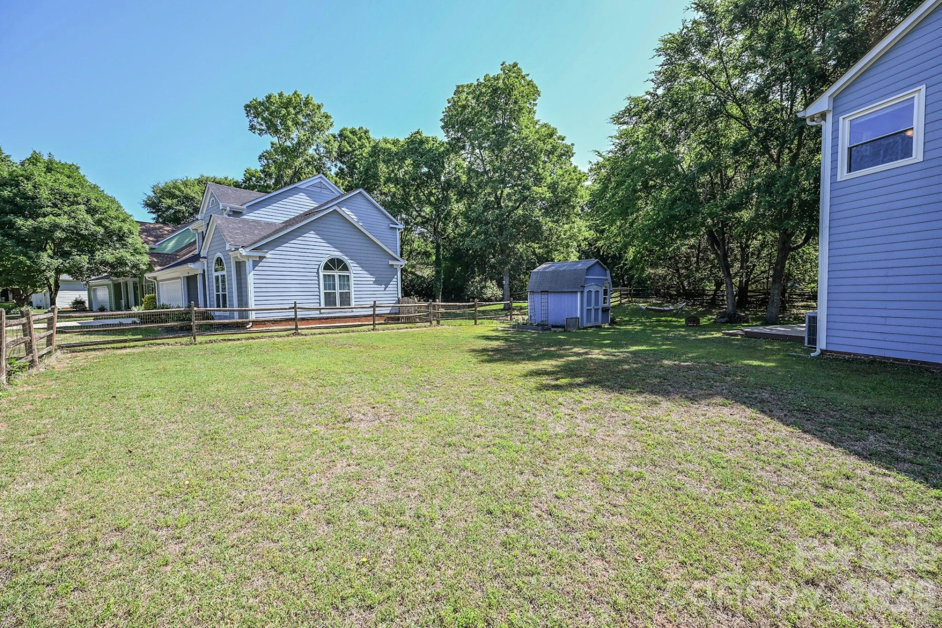 9101 Castlebay Drive - Photo 10
