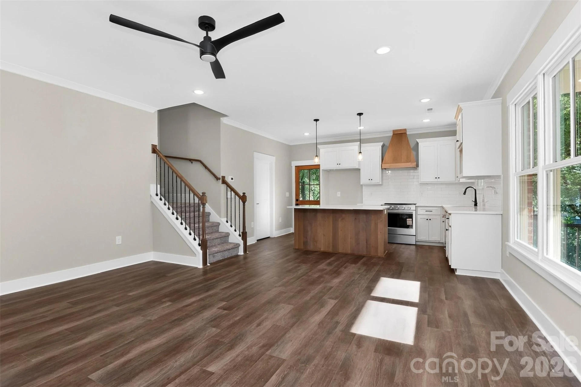 120 Crawford Street - Photo 4