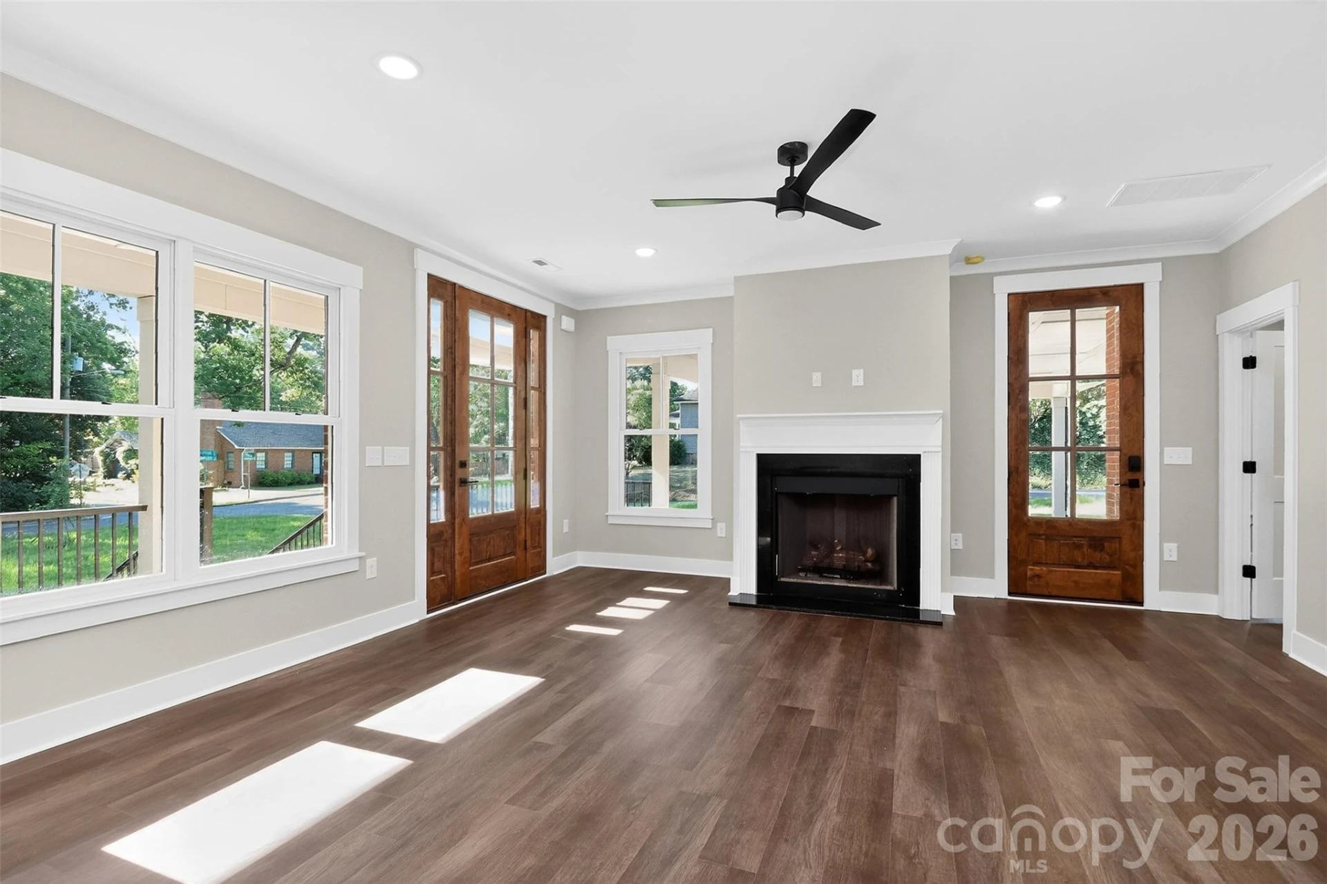 120 Crawford Street - Photo 6