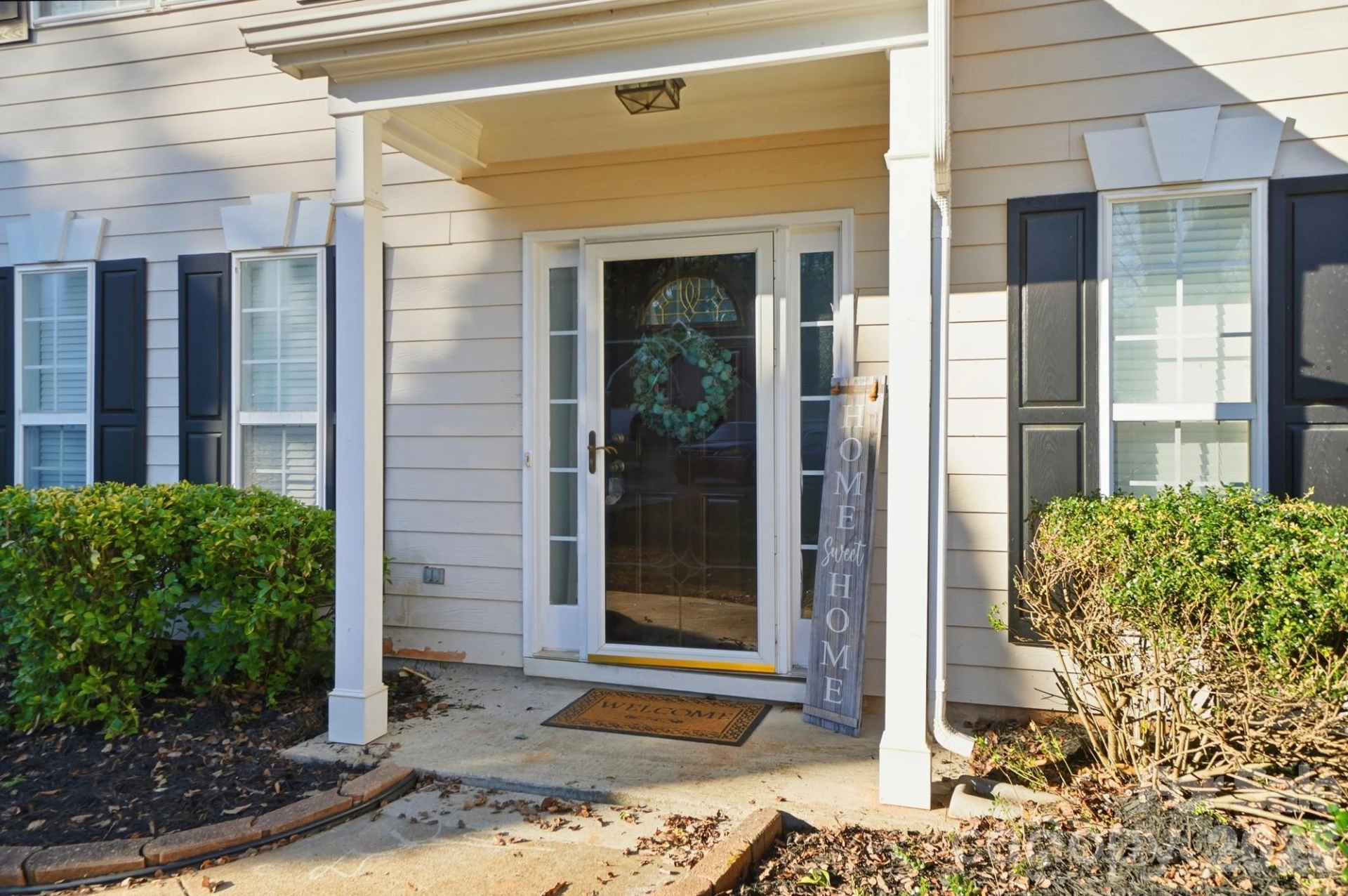 8805 Red Tail Court - Photo 2