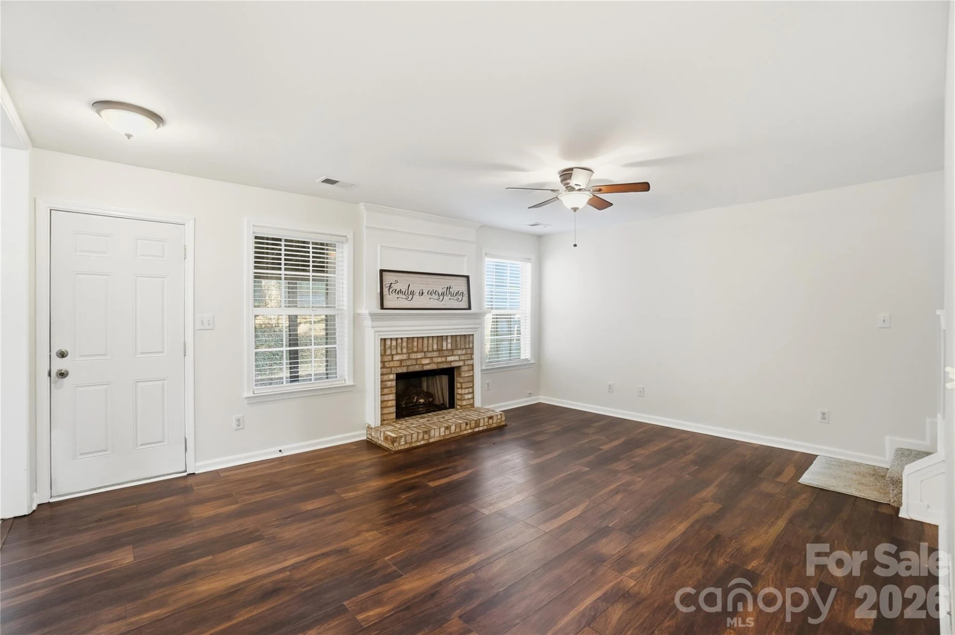 8805 Red Tail Court - Photo 14