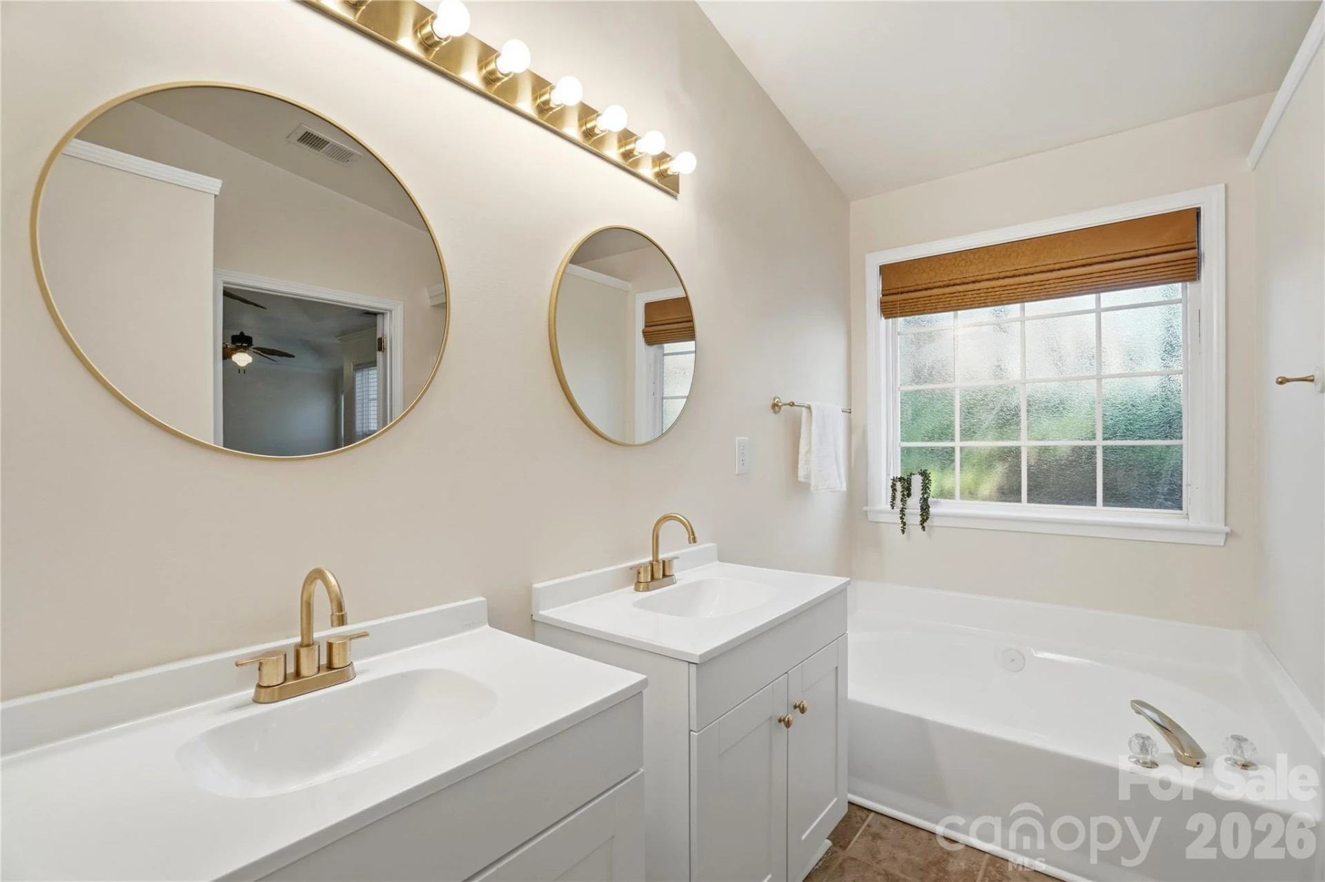 8805 Red Tail Court - Photo 21